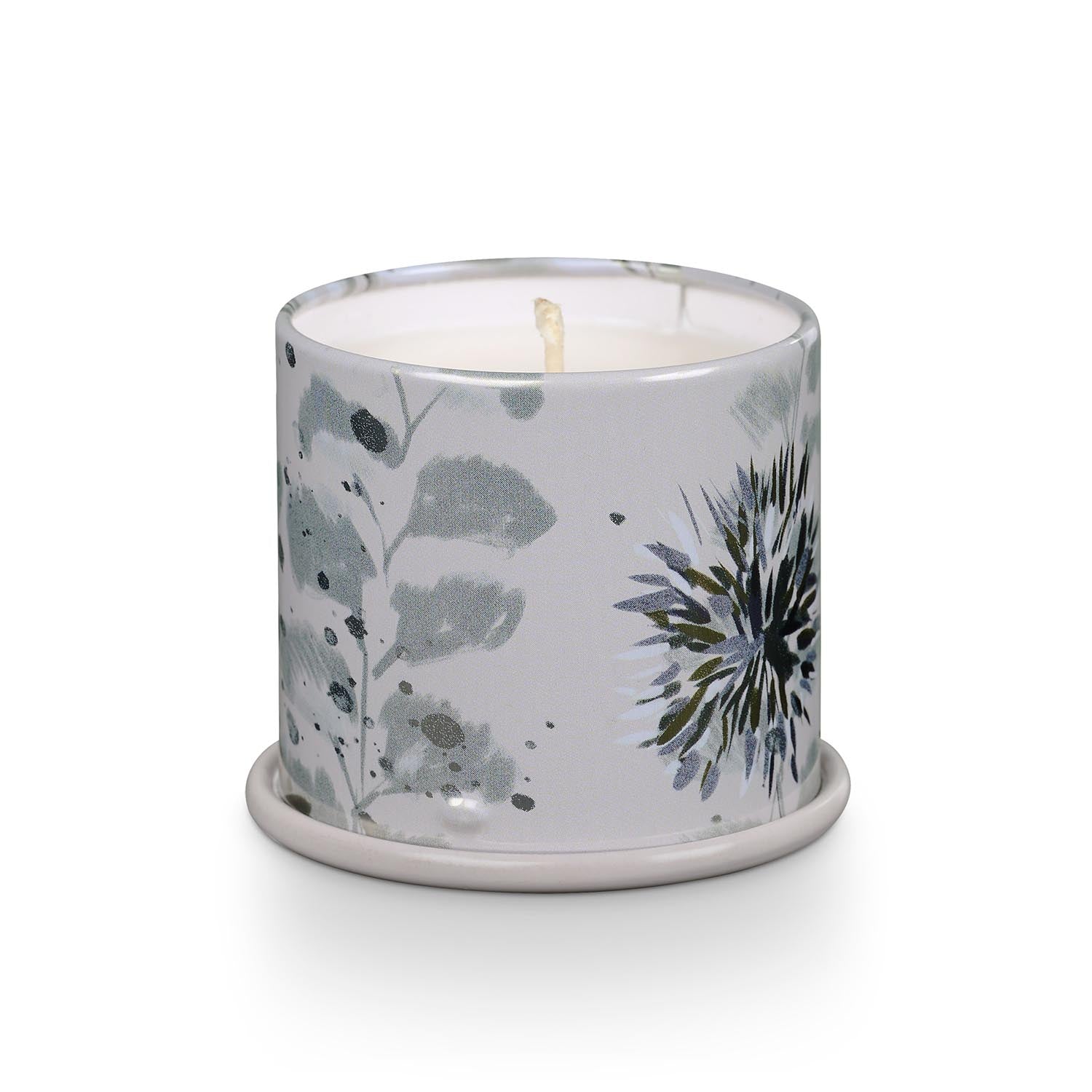 Winter White Demi Vanity Tin Kerze, Weiss, in Weiß präsentiert im Onlineshop von KAQTU Design AG. Duftkerze ist von Illume