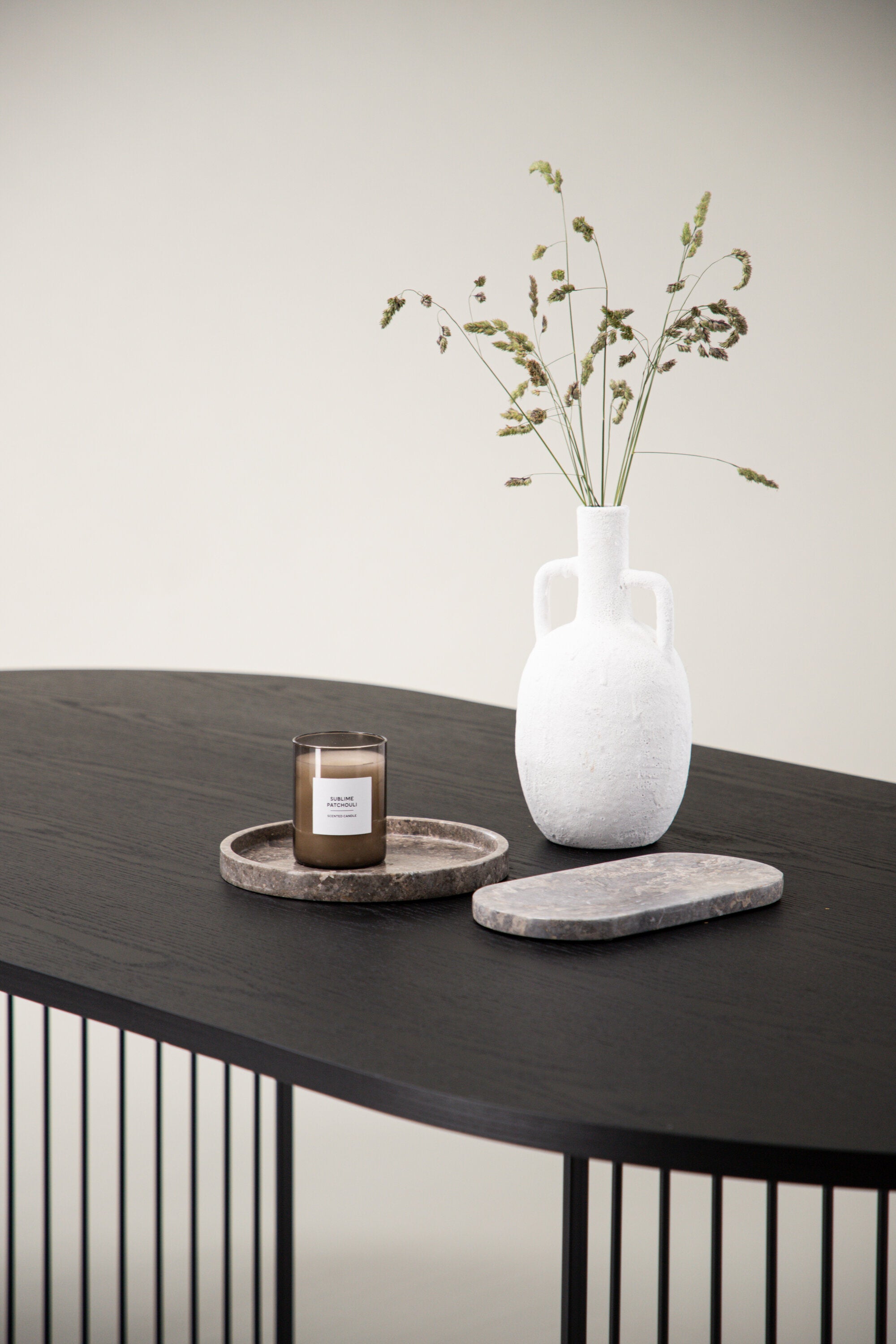 Hamneskär Tisch in Schwarz präsentiert im Onlineshop von KAQTU Design AG. Esstisch ist von Vind