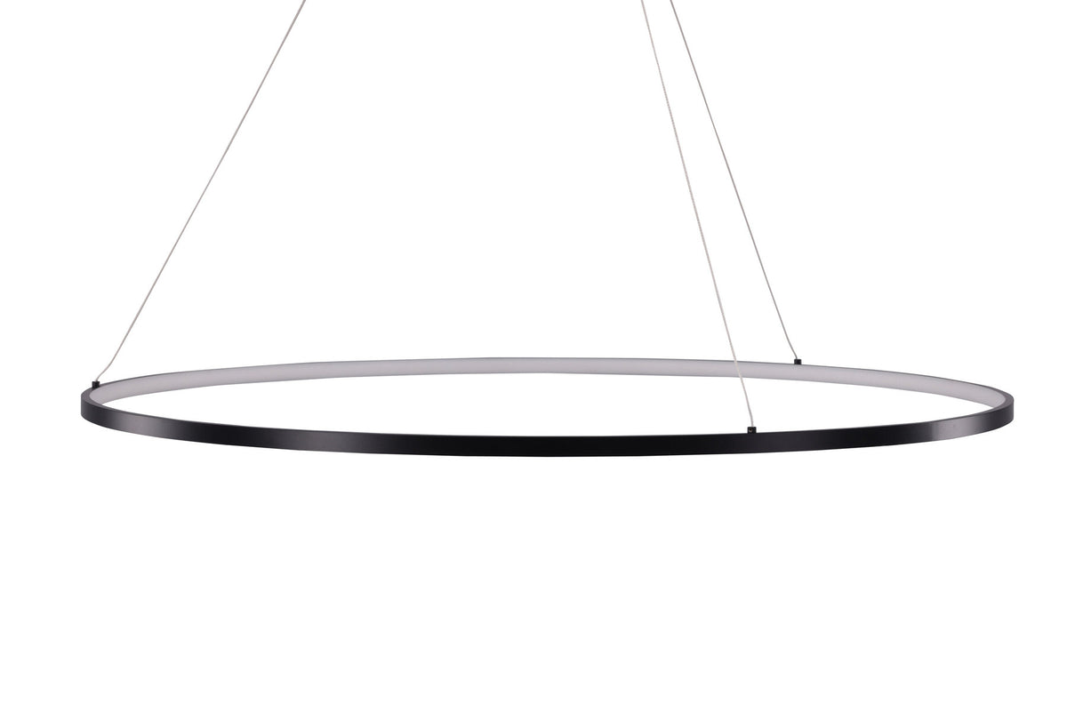Rödäng x Josefin Lustig Pendelleuchte in Schwarz präsentiert im Onlineshop von KAQTU Design AG. Pendelleuchte ist von Vind