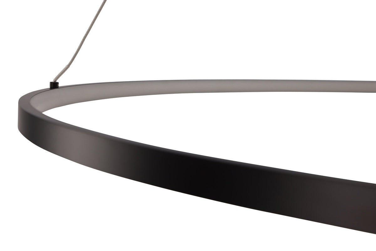 Rödäng x Josefin Lustig Pendelleuchte in Schwarz präsentiert im Onlineshop von KAQTU Design AG. Pendelleuchte ist von Vind