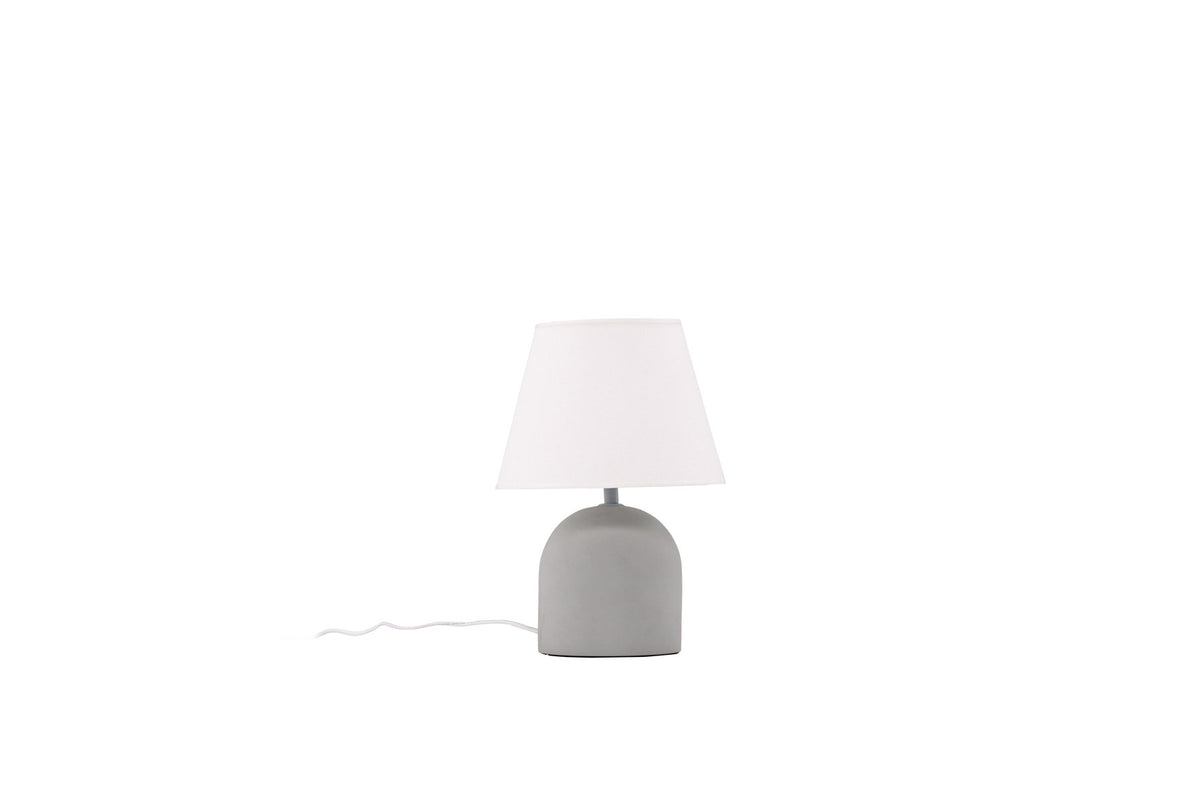 Styrsö Tischleuchte in Grau präsentiert im Onlineshop von KAQTU Design AG. Tischleuchte ist von Vind