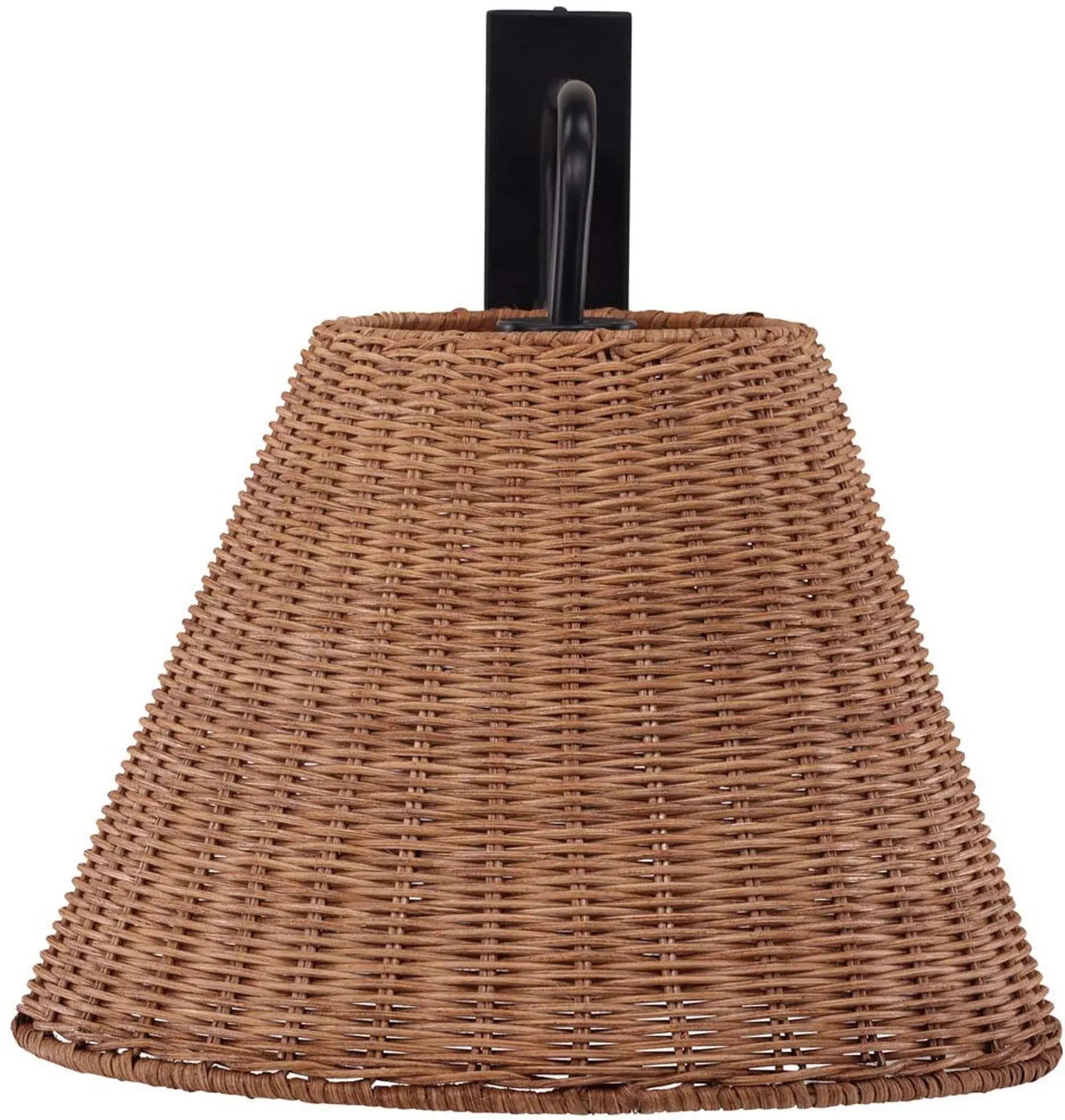 Die Stala Wandleuchte von Vind: Elegantes Design mit schwarzem Eisen und Rattan, ideal für stilvolle, warme Akzente in jedem Raum.