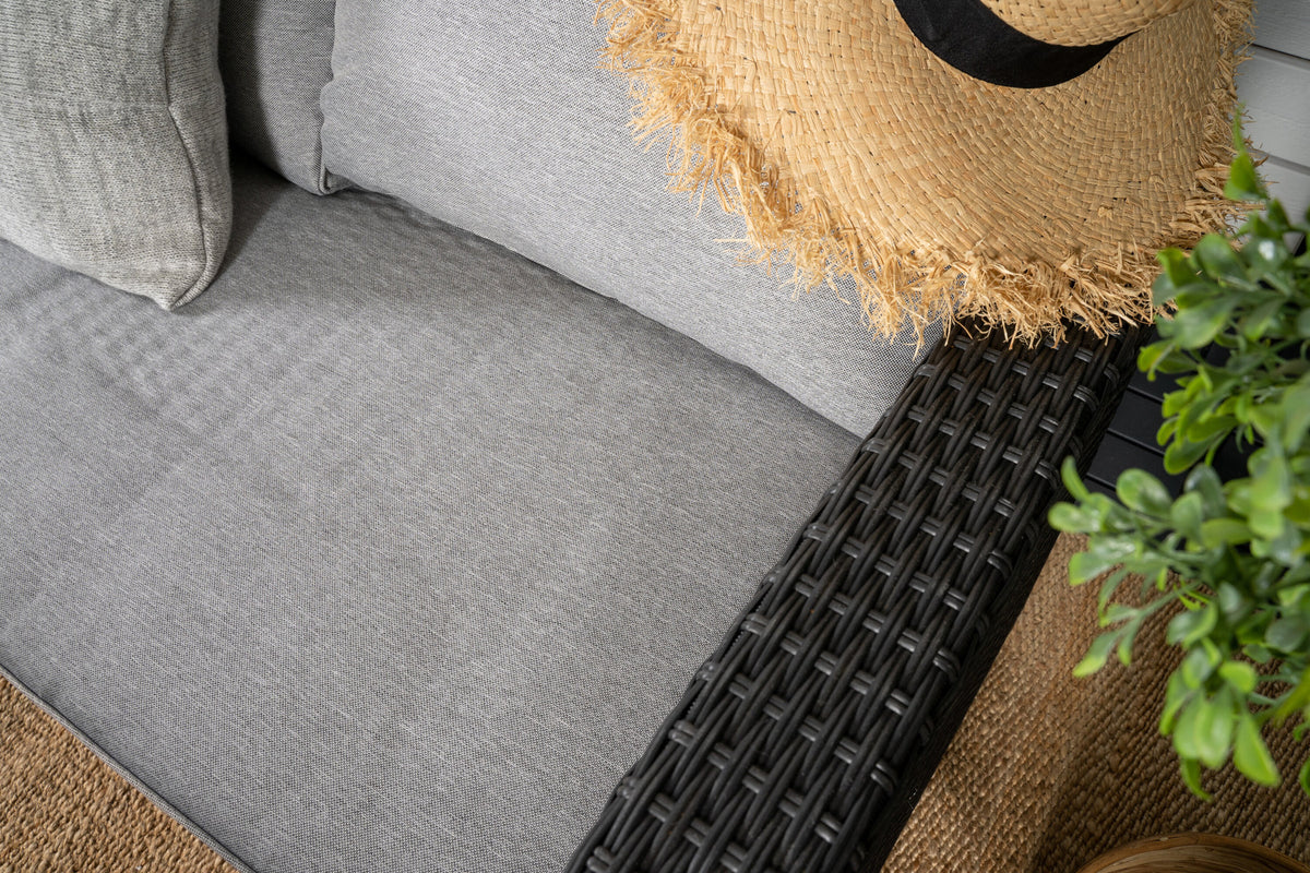 Brentwood Ecksofa Outdoorset 145cm in Schwarz präsentiert im Onlineshop von KAQTU Design AG. Loungeset ist von Venture Home