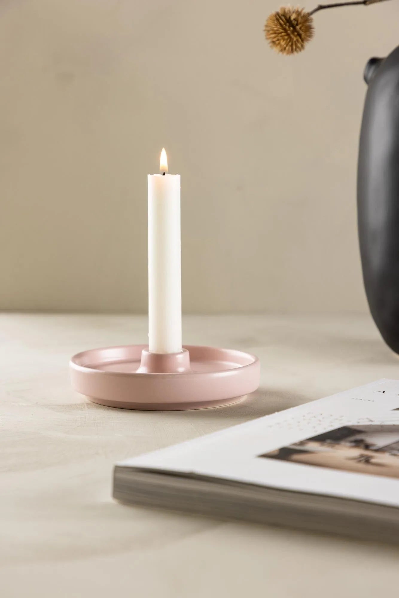 Bette Kerzenständer in Grau präsentiert im Onlineshop von KAQTU Design AG. Kerzenständer ist von Venture Home