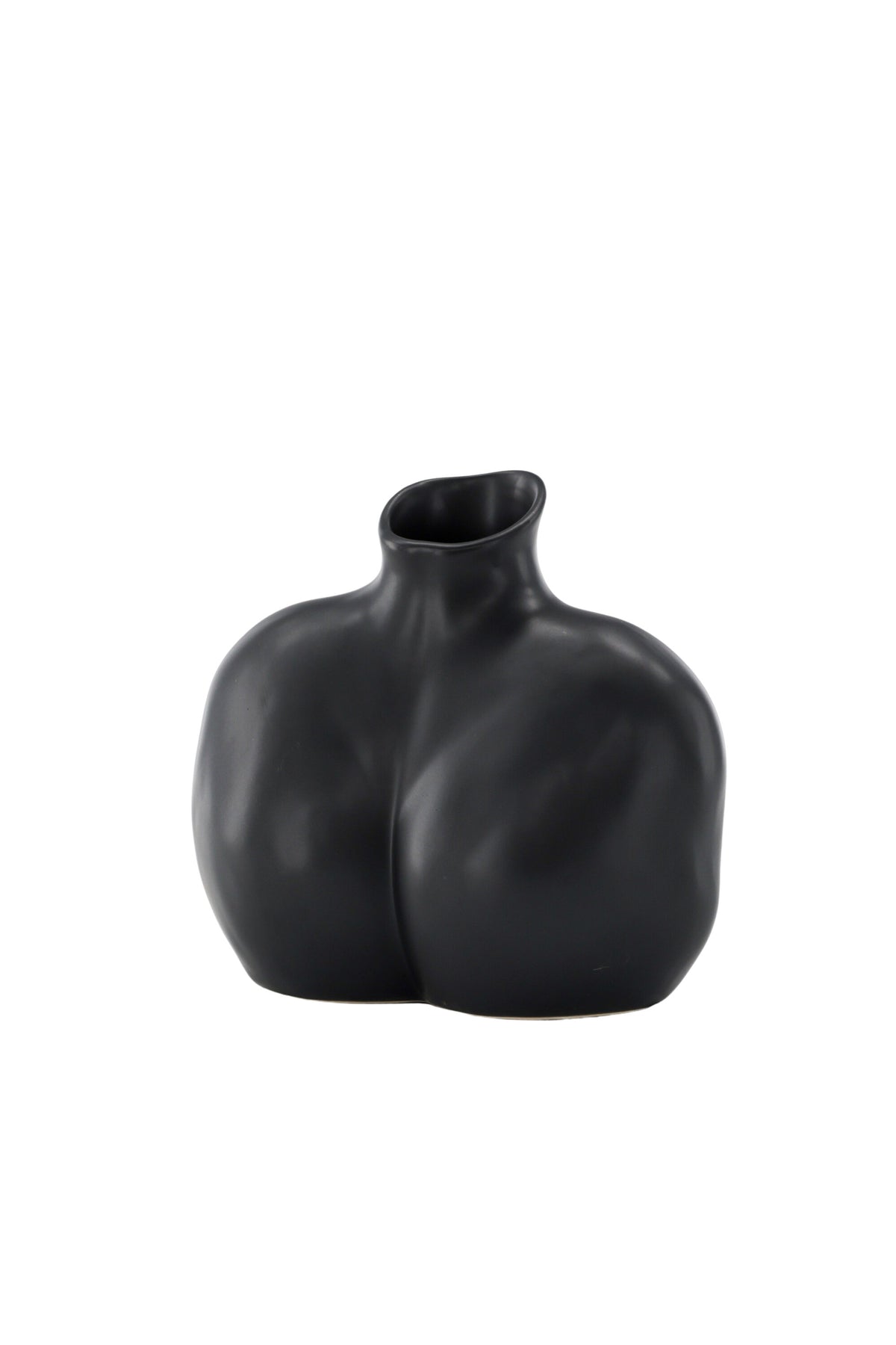 Cremefarbene Harvey Vase aus Steinzeug von Venture Home mit geschwungener, an die weibliche Form angelehnter Silhouette.