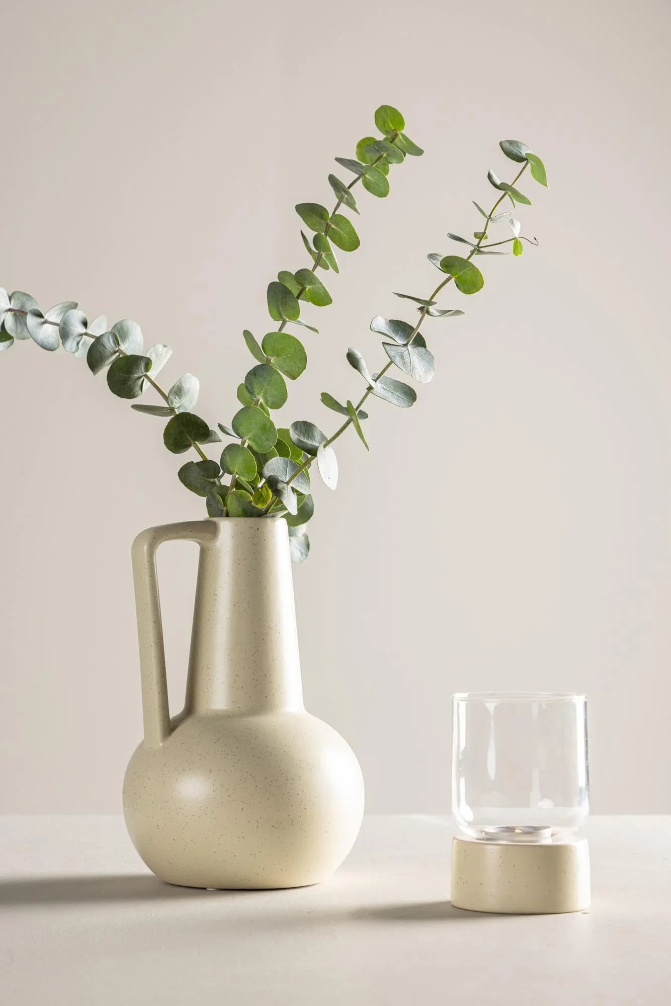 Lane Vase von Venture Home: Zeitloses Design für Ihr Zuhause.