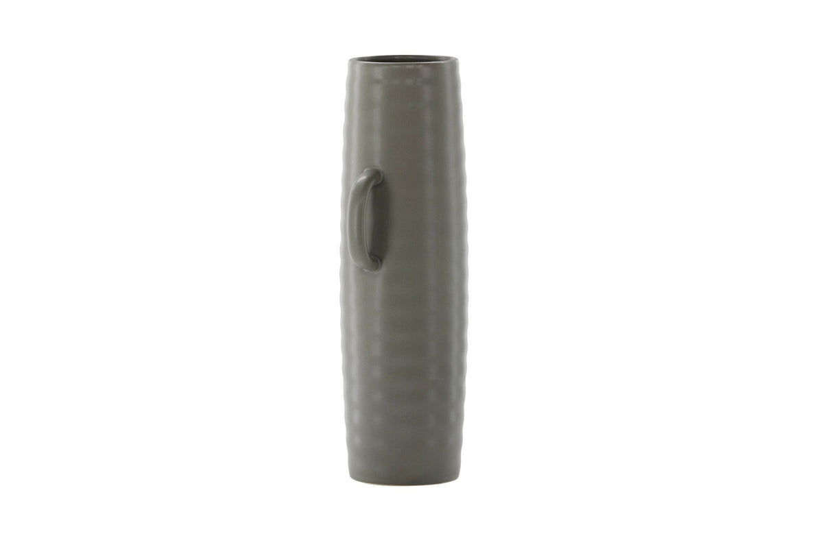 Beige Cent Vase von Venture Home aus Steinzeug mit wellenförmiger Struktur und zwei asymmetrisch angebrachten Griffen an den Seiten.