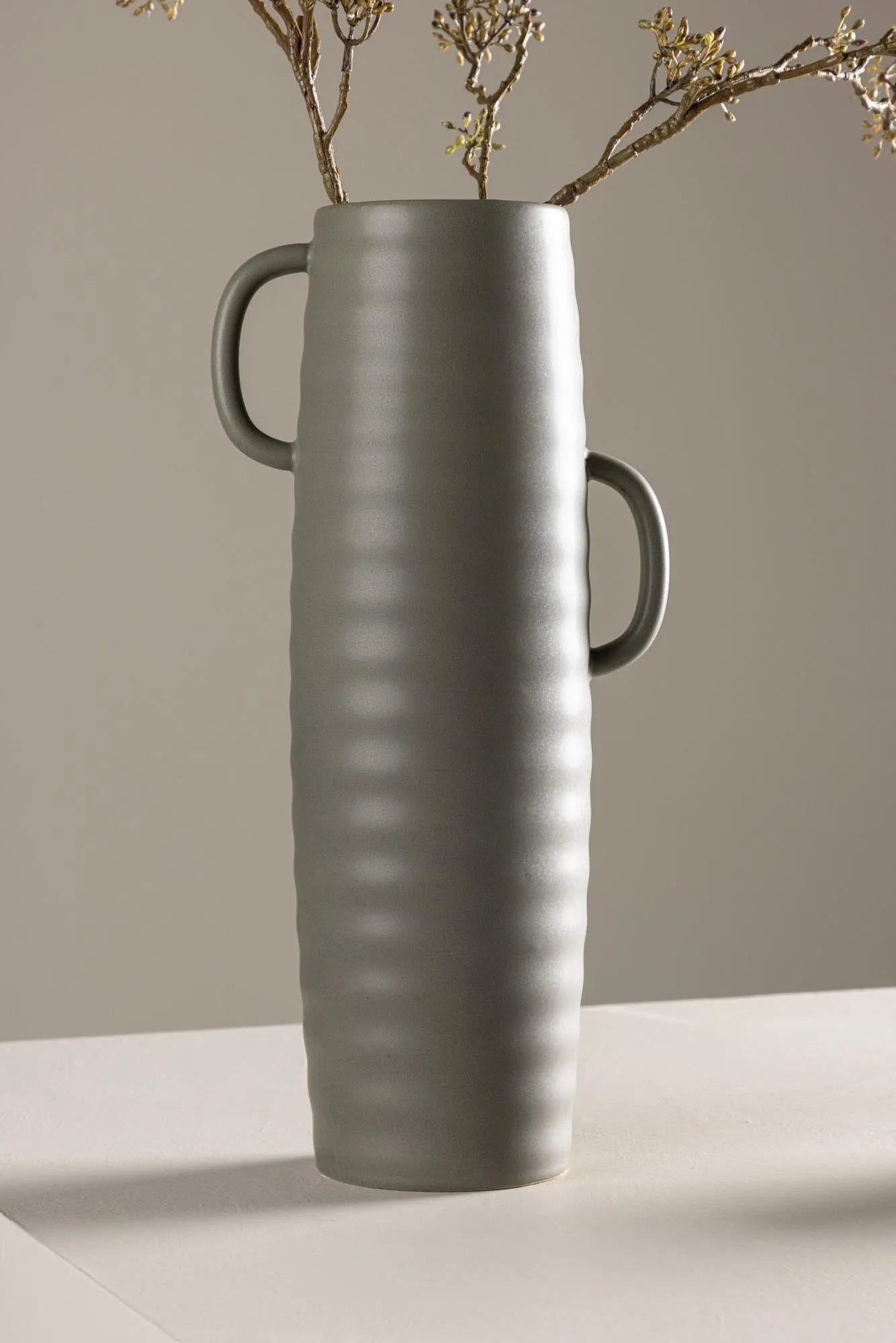 Cent Vase von Venture Home – modernes Design für stilvolle Räume.