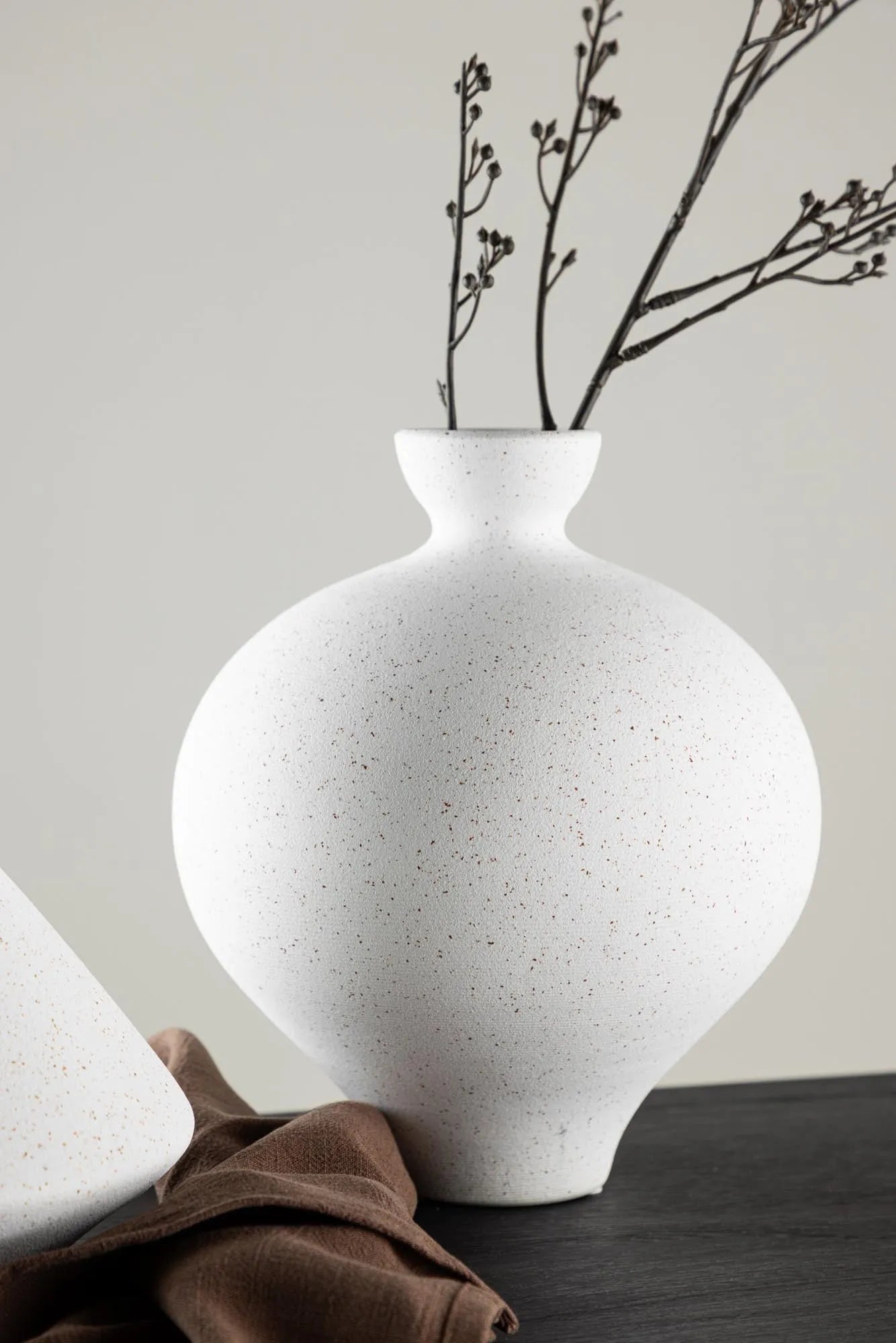 Rellis Vase: Modernes Design für Ihr stilvolles Interieur.