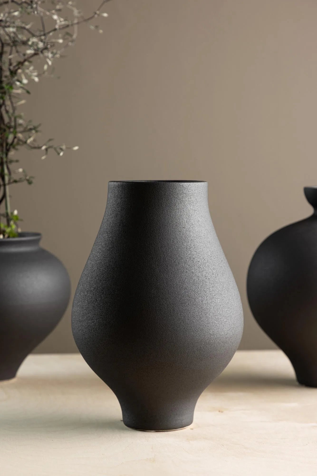 Rellis Vase: Modernes Design trifft auf zeitlose Schönheit.