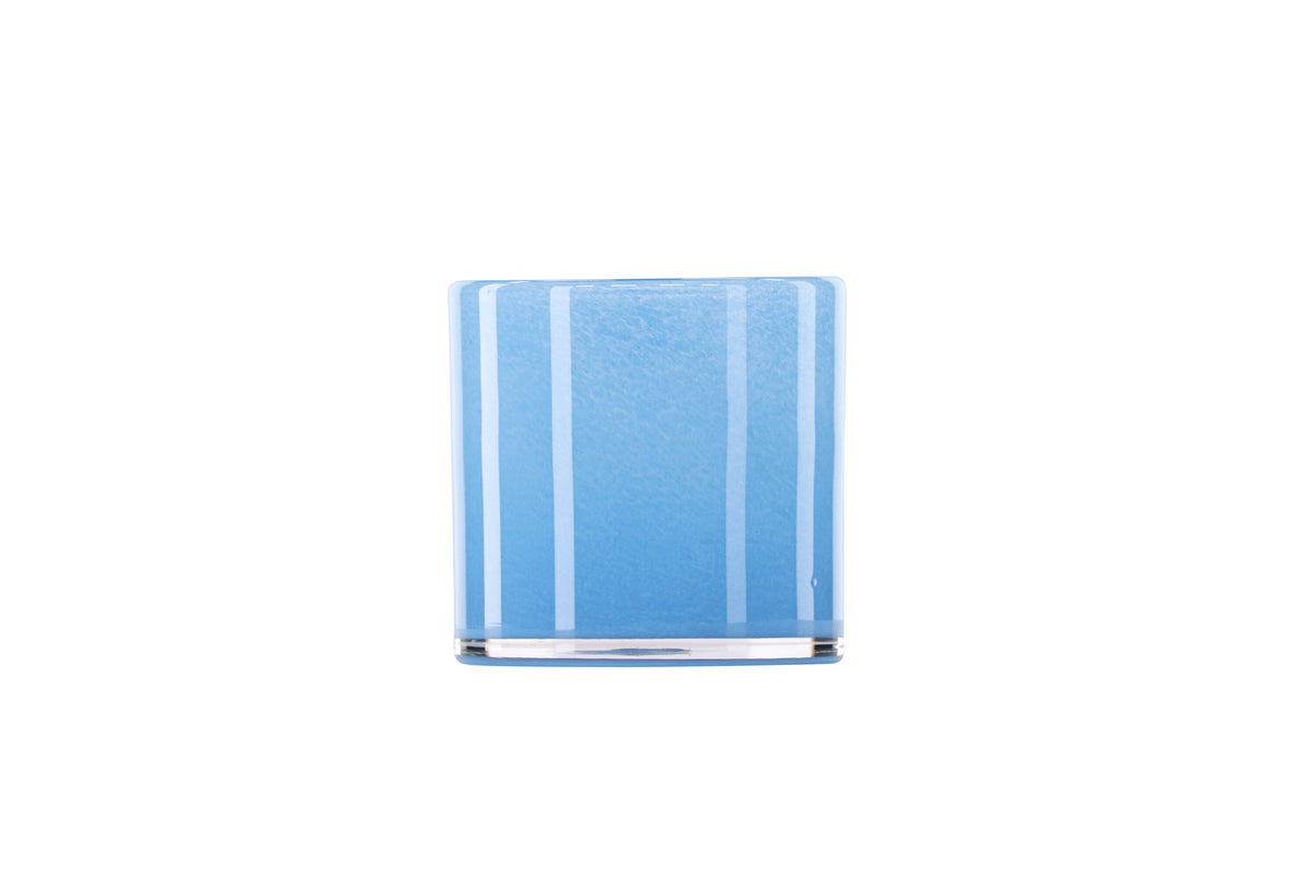 Weisser runder Teelichthalter Glora aus Glas, Durchmesser 8 cm, Höhe 8 cm, schlichte, transparente Oberfläche mit dünner Wandstärke.