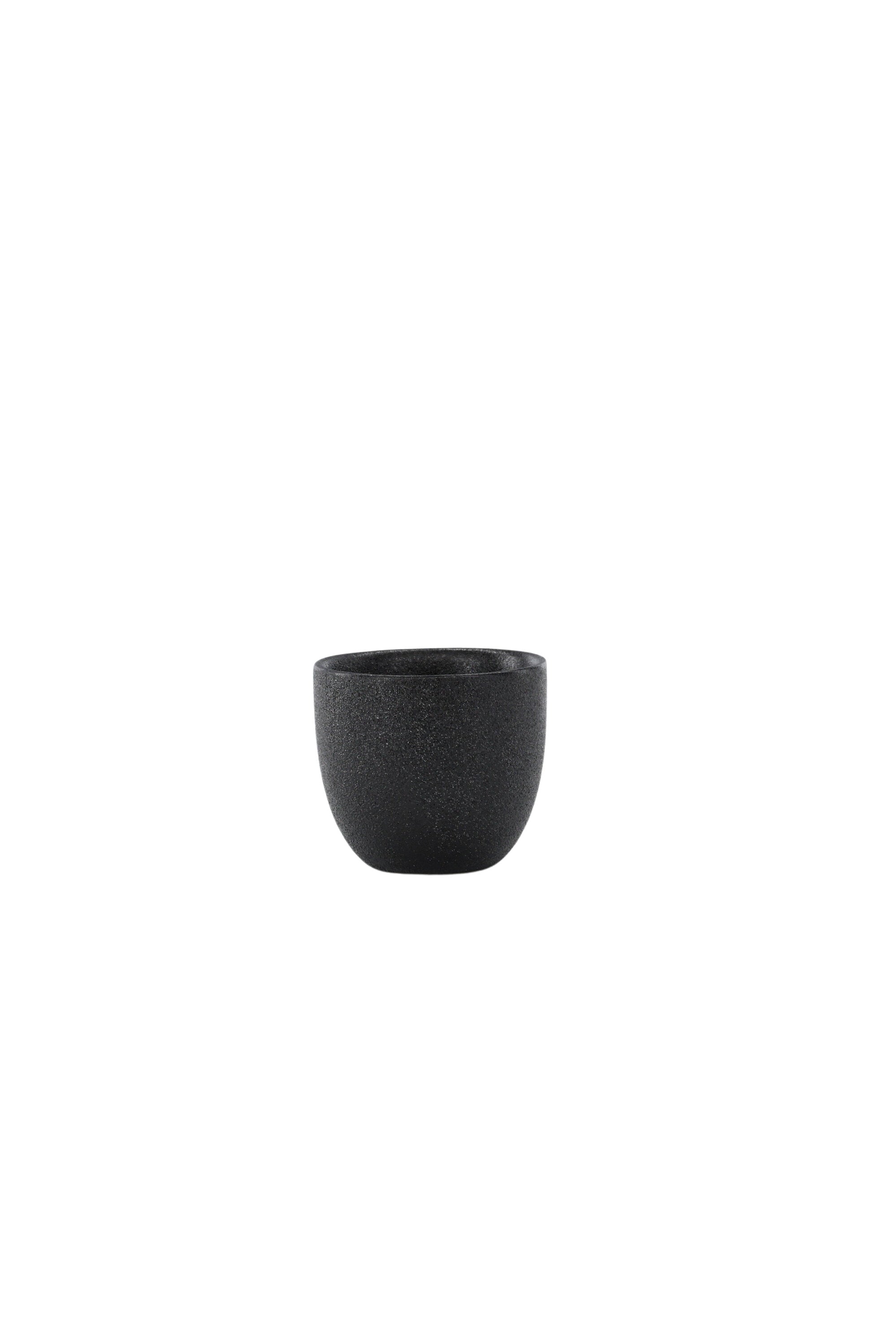Wabi Sabi Eierbecher in Schwarz präsentiert im Onlineshop von KAQTU Design AG. Eierbecher ist von Venture Home