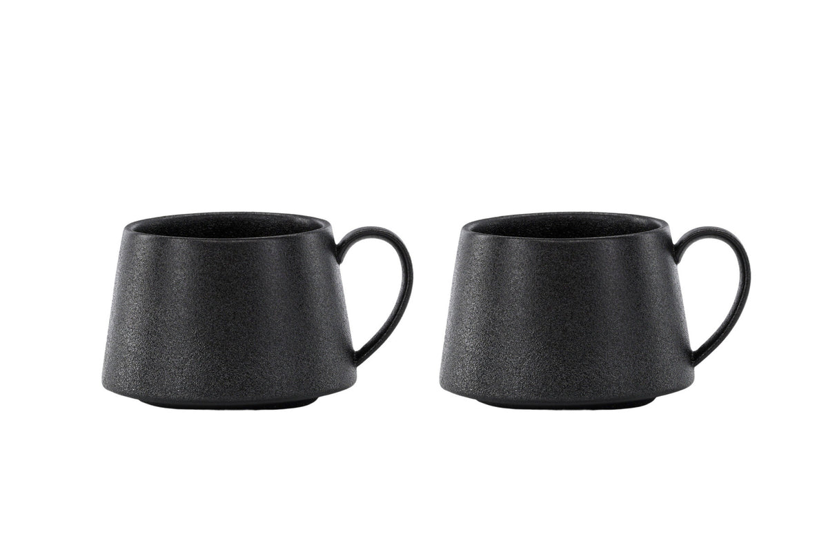 Wabi Sabi Kaffeetasse in Schwarz präsentiert im Onlineshop von KAQTU Design AG. Kaffeetassen ist von Venture Home