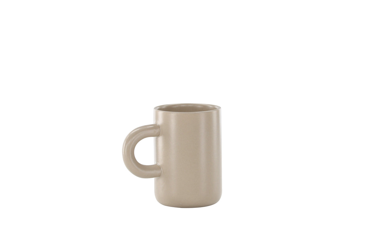 Active Kaffeetasse in Beige präsentiert im Onlineshop von KAQTU Design AG. Kaffeetassen ist von Venture Home