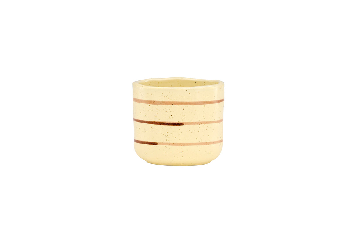 Kutie Kaffeetasse in Mehrfarbig präsentiert im Onlineshop von KAQTU Design AG. Kaffeetassen ist von Venture Home