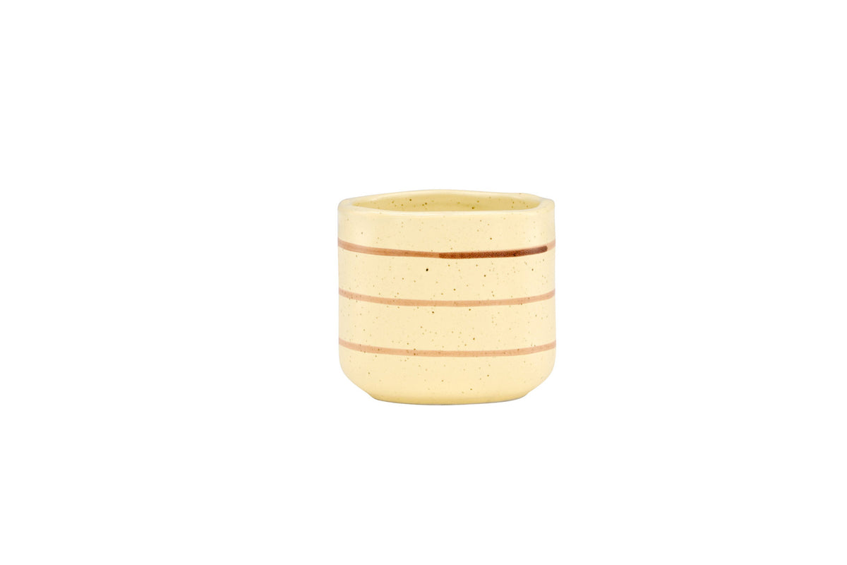 Kutie Kaffeetasse in Mehrfarbig präsentiert im Onlineshop von KAQTU Design AG. Kaffeetassen ist von Venture Home