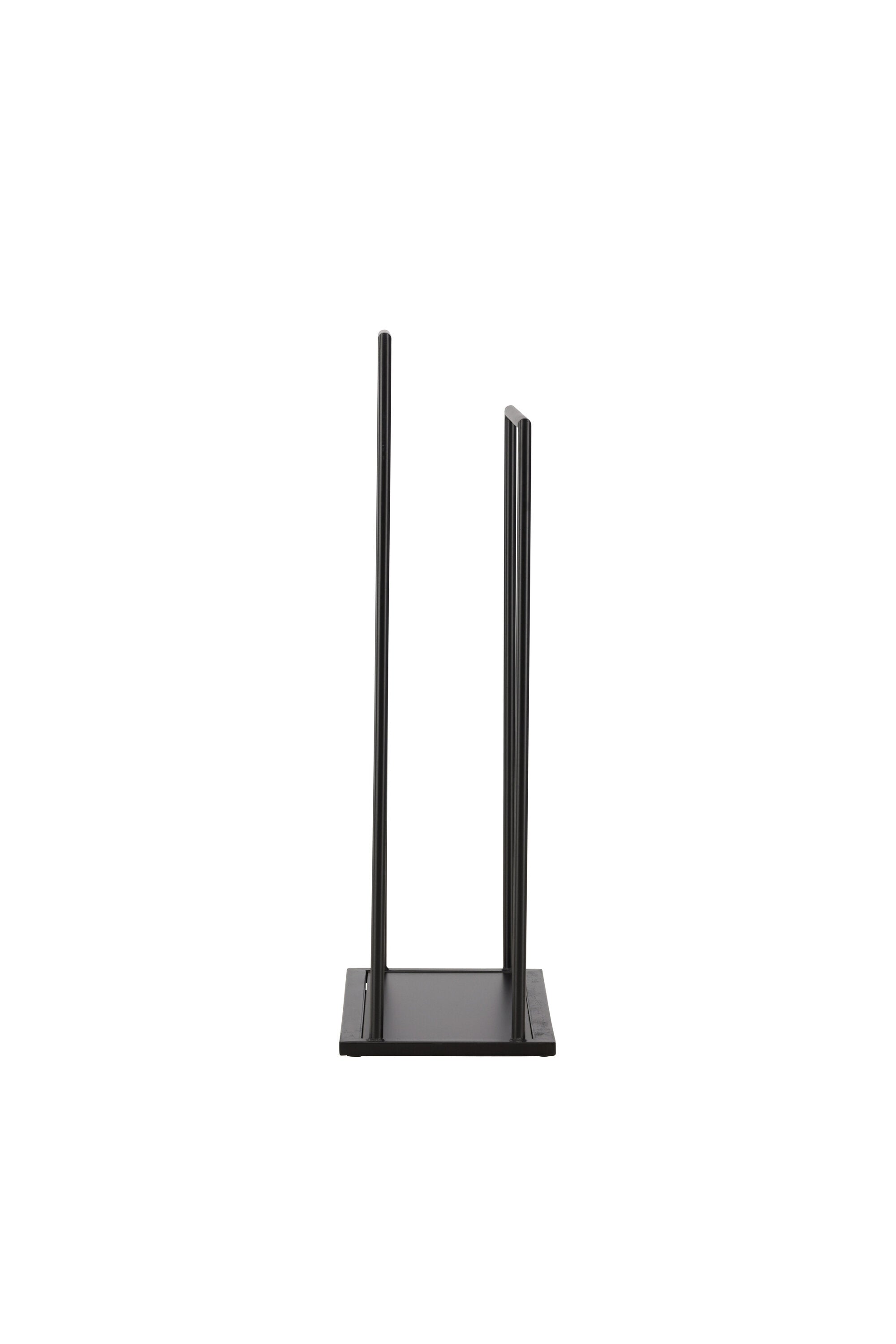Alva Kleiderbügel in Schwarz präsentiert im Onlineshop von KAQTU Design AG. Kleiderständer ist von Venture Home