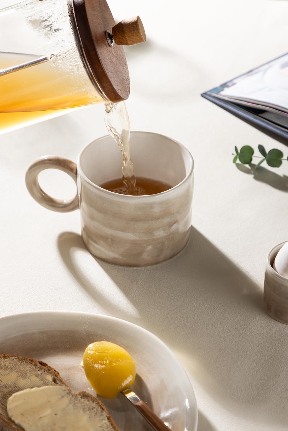 Jubie Kaffeetasse in Beige präsentiert im Onlineshop von KAQTU Design AG. Kaffeetassen ist von Venture Home