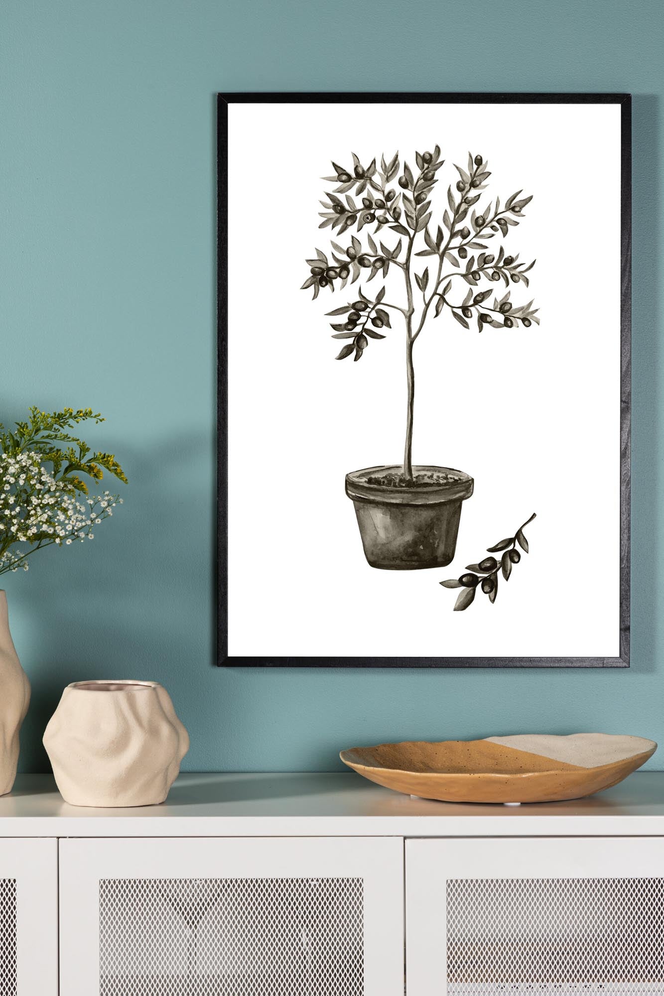 Olive Poster von Venture Home: Mediterrane Eleganz für Ihr Zuhause. Bringen Sie mit diesem Aquarelldruck Ruhe und Naturverbundenheit in Ihre Räume.