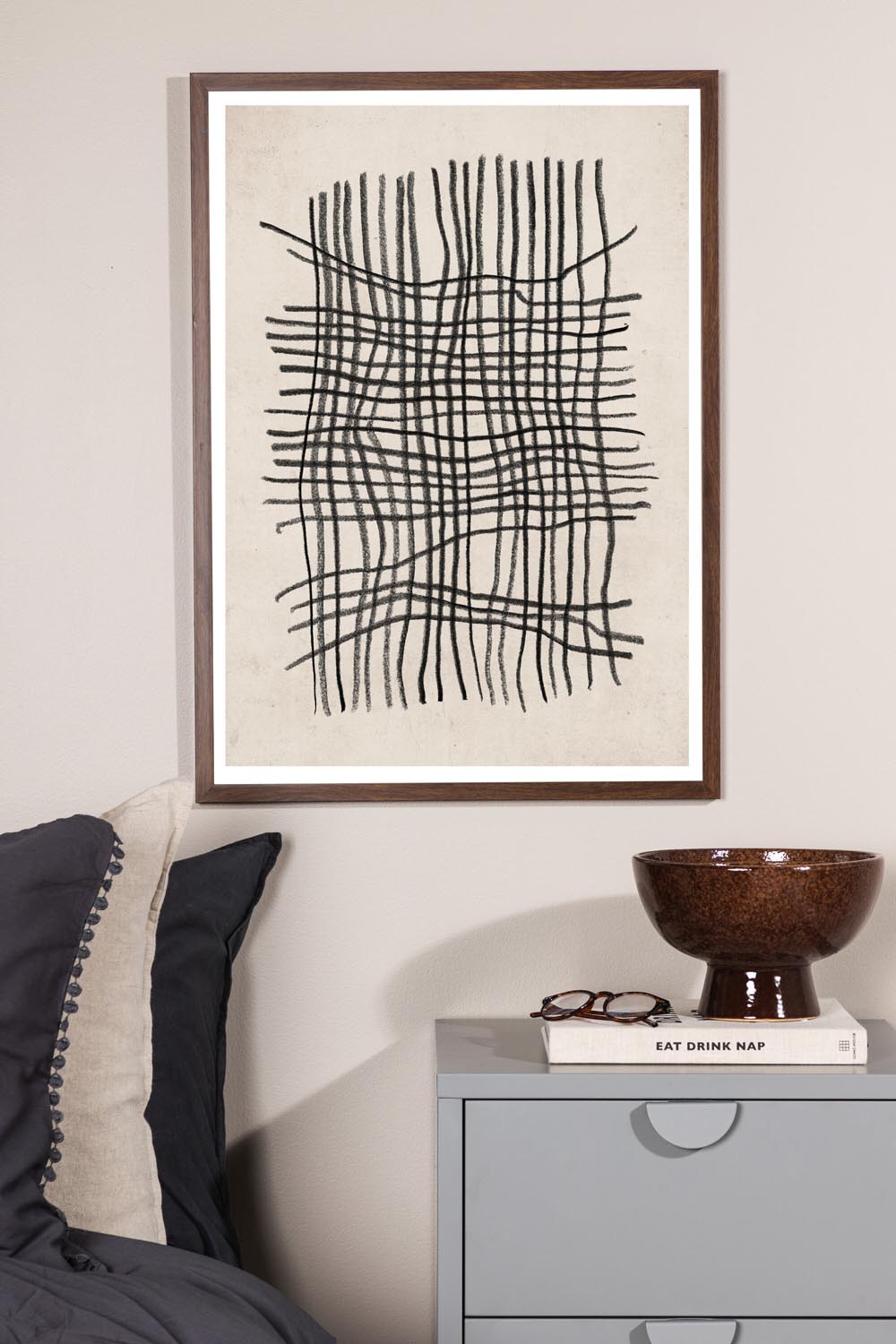 Linework Poster in Beige präsentiert im Onlineshop von KAQTU Design AG. Bild ist von Venture Home
