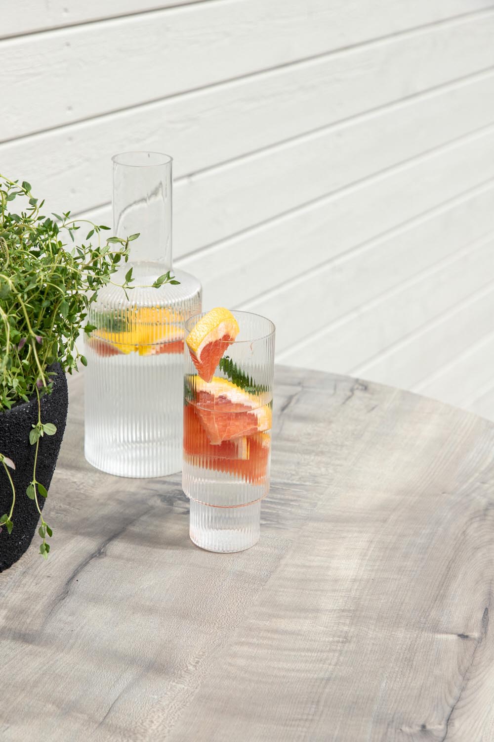 Milano Bar Tisch in Grau Weiss präsentiert im Onlineshop von KAQTU Design AG. Hochtisch ist von Venture Home
