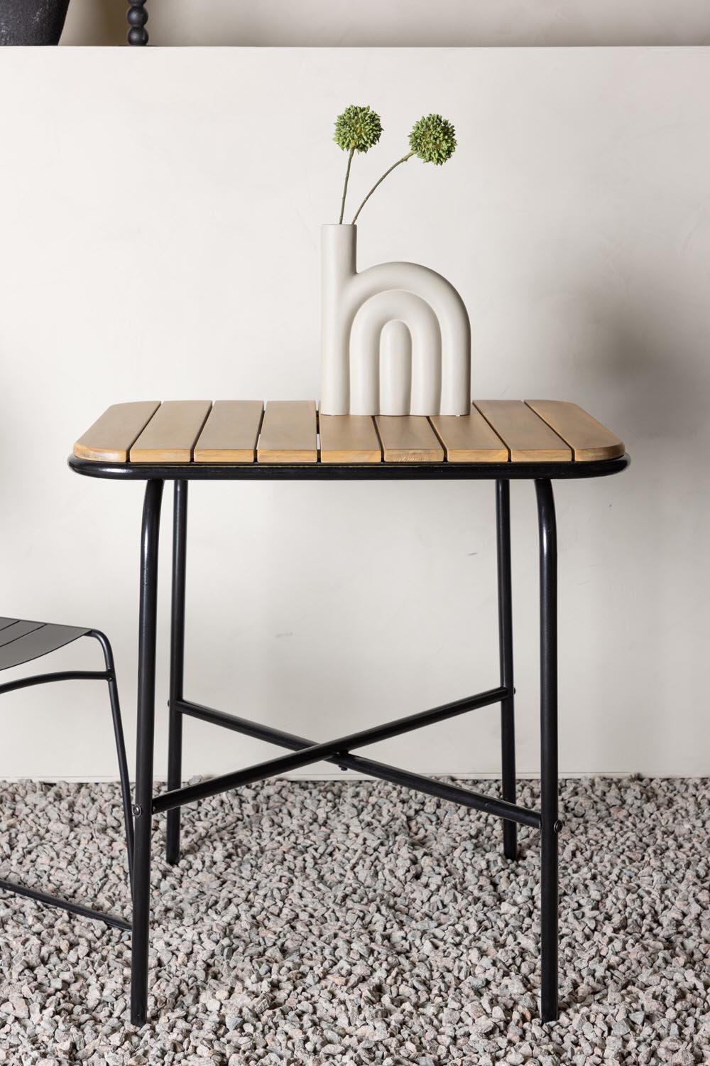 Holmbeck Café Tisch Outdoor in Natur präsentiert im Onlineshop von KAQTU Design AG. Beistelltisch Outdoor ist von Venture Home