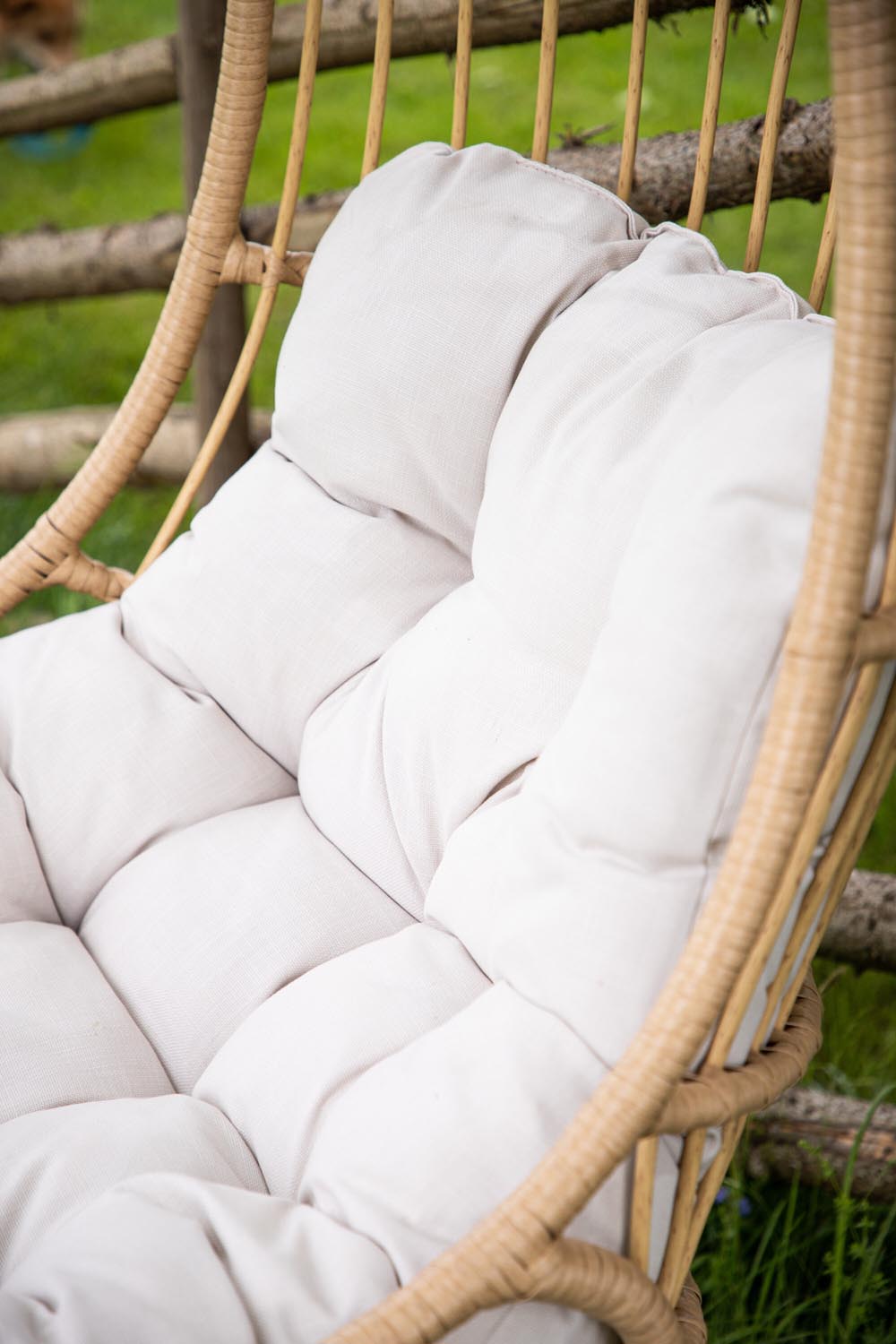 Pulau Hängesessel in Natur präsentiert im Onlineshop von KAQTU Design AG. Hängestuhl ist von Venture Home