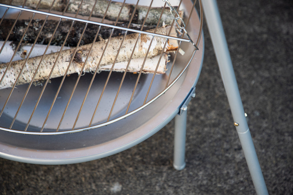Ukunda Feuerpit in Silber präsentiert im Onlineshop von KAQTU Design AG. Feuerschale ist von Venture Home