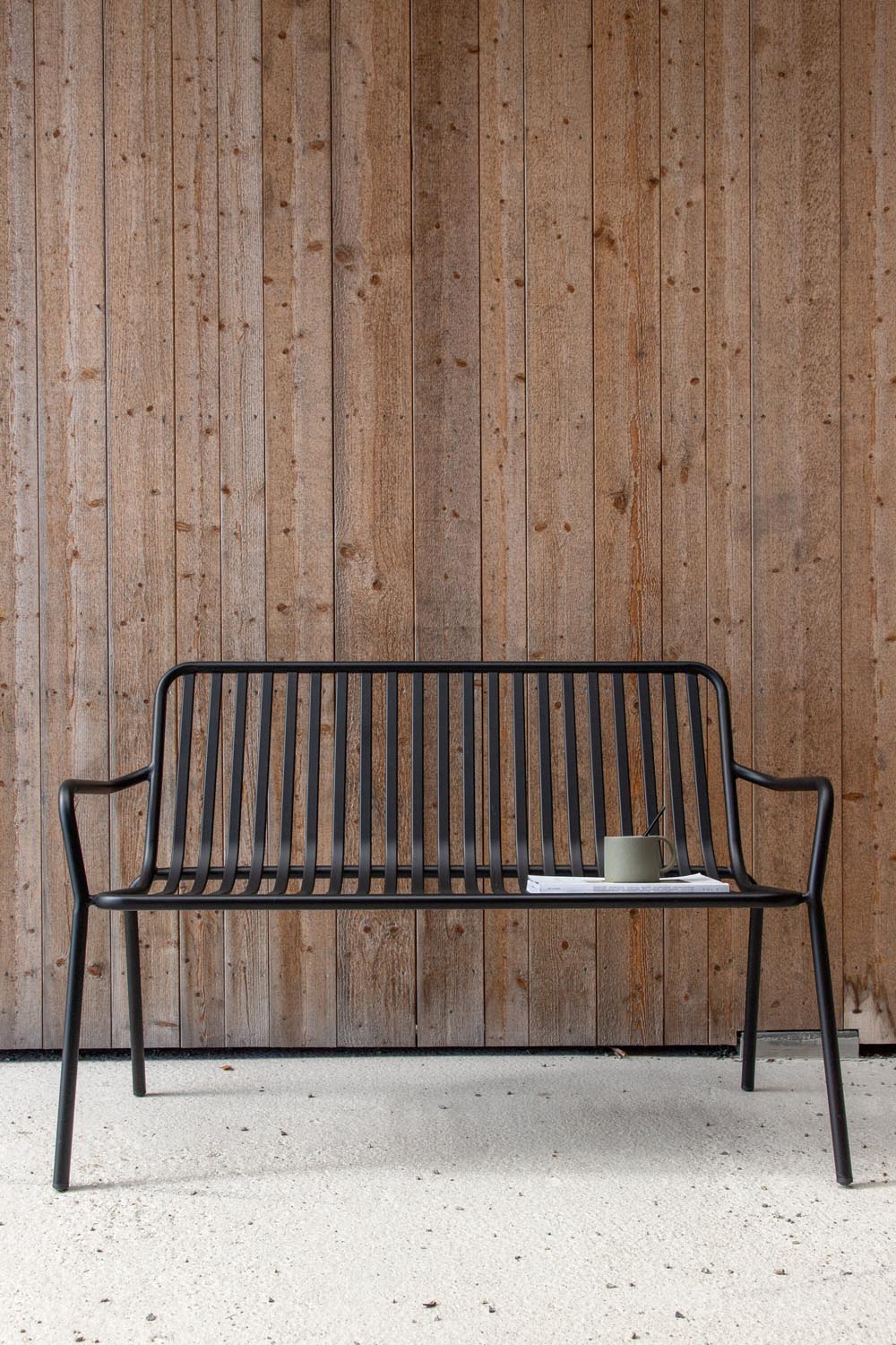 Peking Bank Sofa in Schwarz präsentiert im Onlineshop von KAQTU Design AG. Sitzbank ist von Venture Home