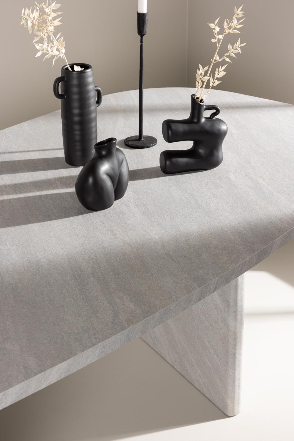 Grönvik Tisch in Weiss präsentiert im Onlineshop von KAQTU Design AG. Esstisch ist von Venture Home