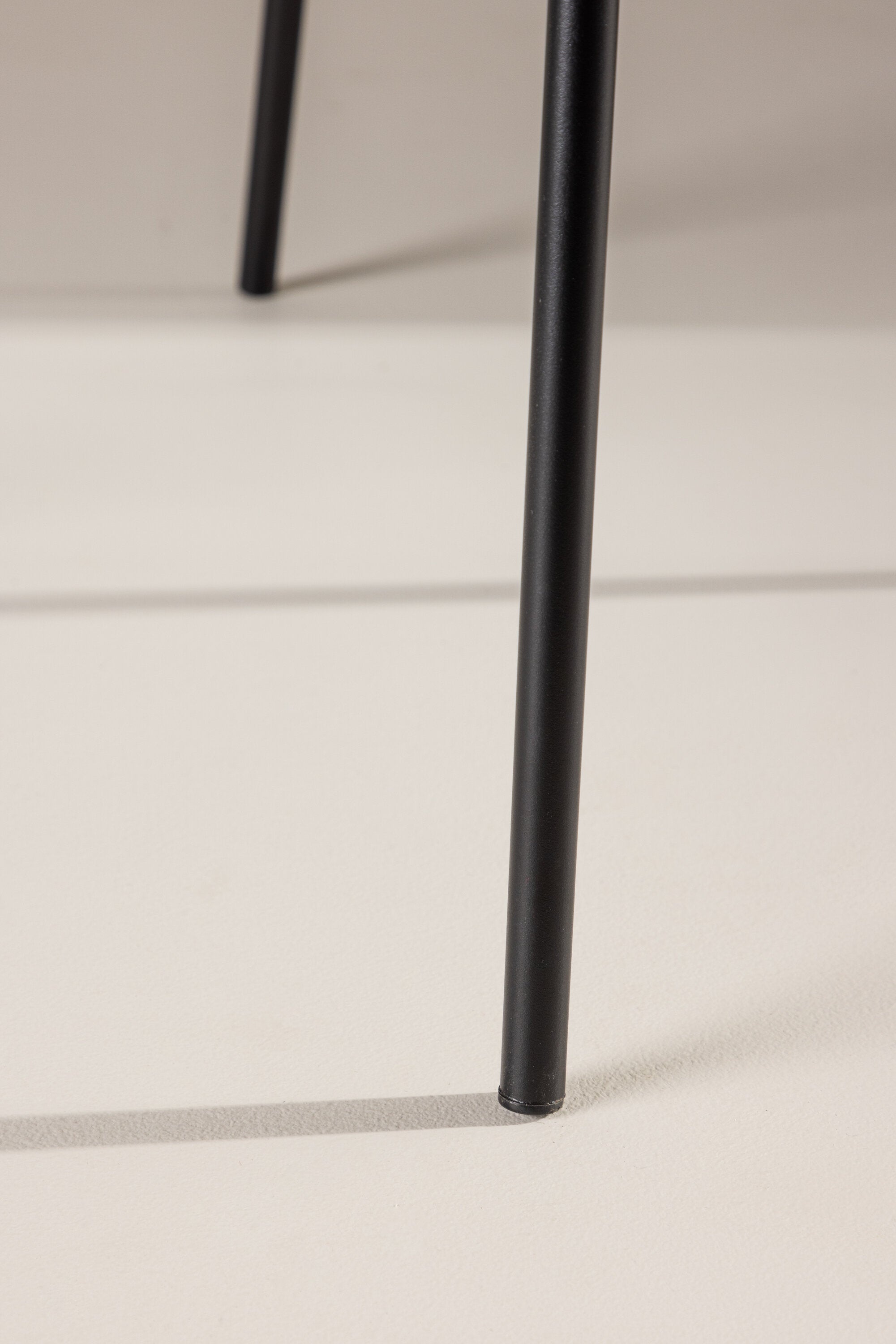 Chico Esszimmerstuhl in Blau präsentiert im Onlineshop von KAQTU Design AG. Schalenstuhl ist von Venture Home