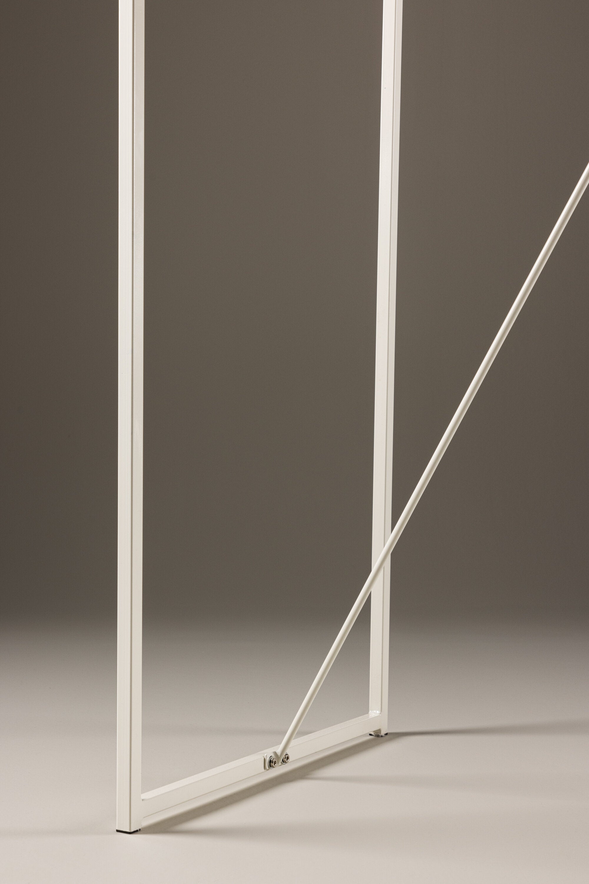 Brea Esstisch in Beige präsentiert im Onlineshop von KAQTU Design AG. Hochtisch ist von Venture Home