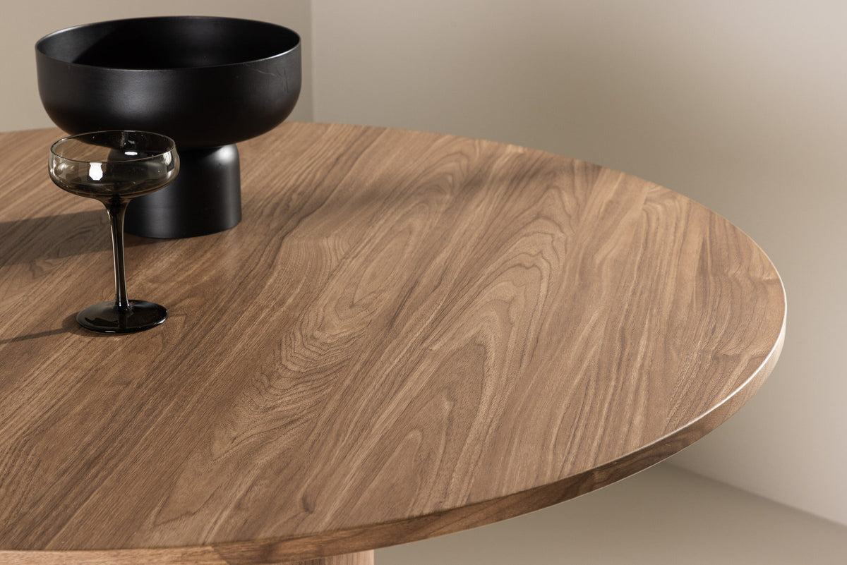 Olivia Esstisch in Braun präsentiert im Onlineshop von KAQTU Design AG. Esstisch ist von Venture Home
