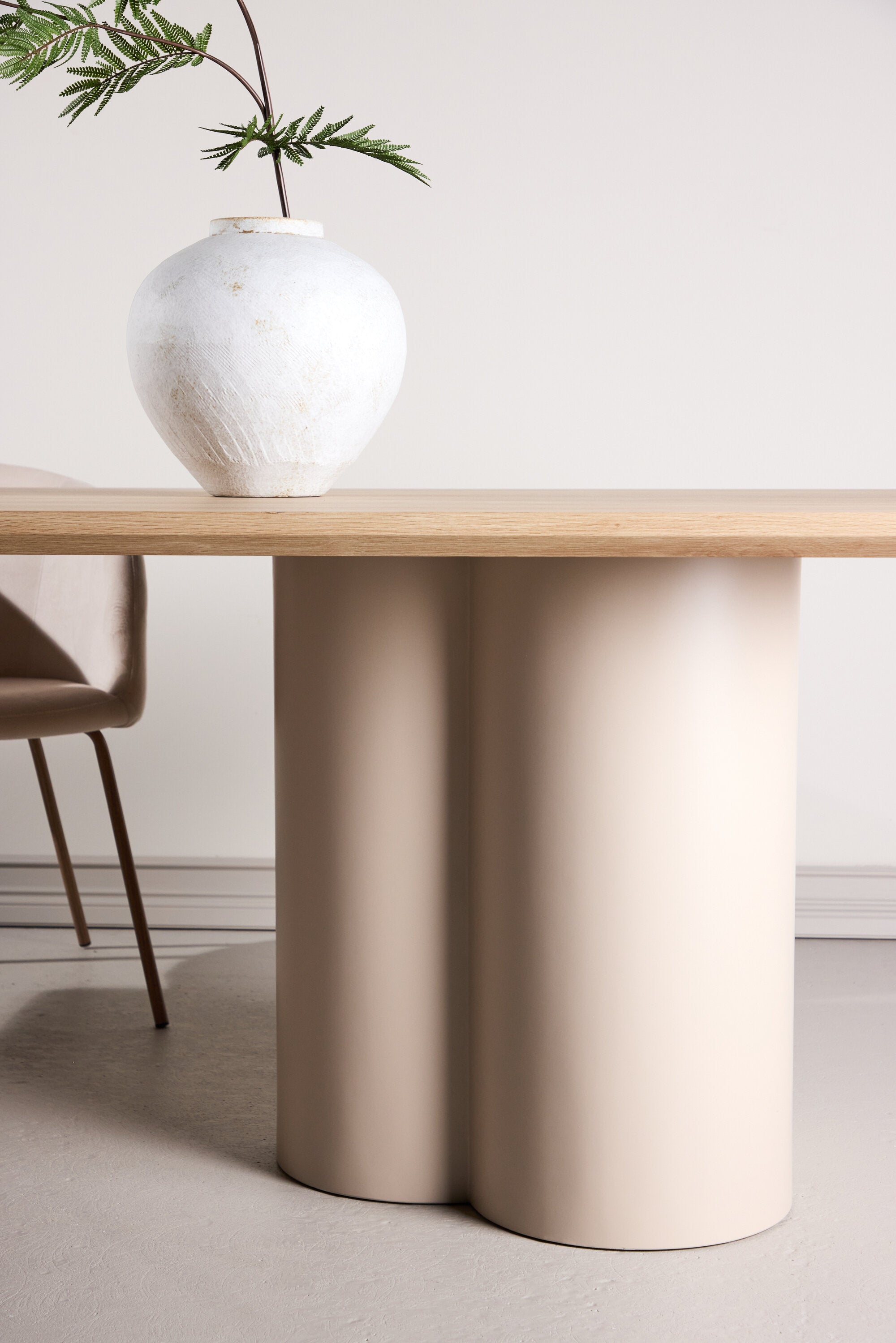 Olivia rechteckiger Esstisch in Tünche präsentiert im Onlineshop von KAQTU Design AG. Gartentisch ist von Venture Home