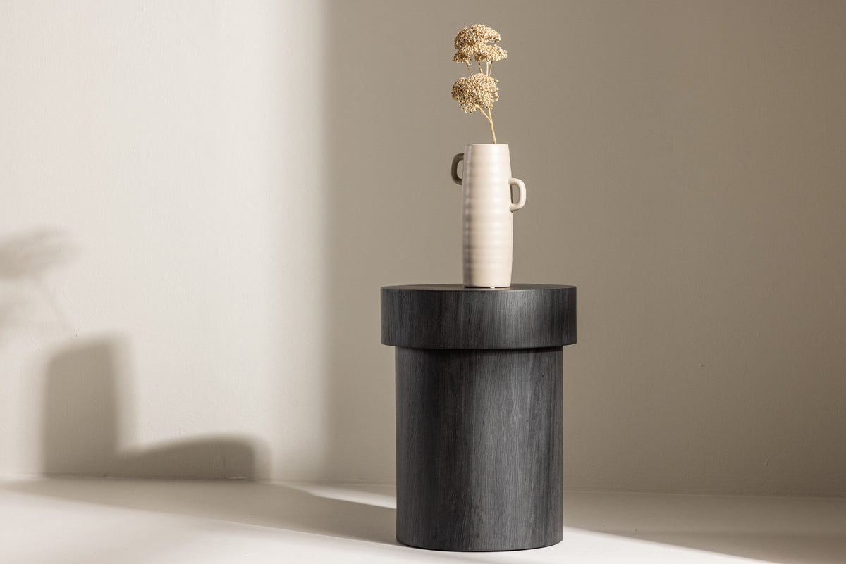 Malung Beistelltisch in Schwarz präsentiert im Onlineshop von KAQTU Design AG. Beistelltisch ist von Vind