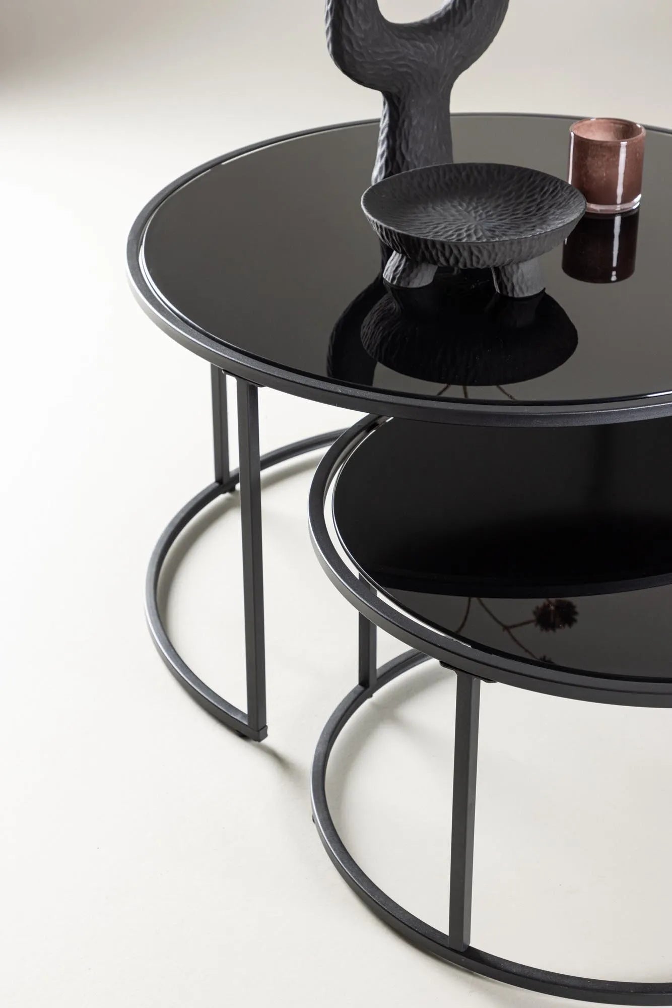 Venture Home Twin Sofatisch: Zeitloses Design für Ihr Wohnzimmer.