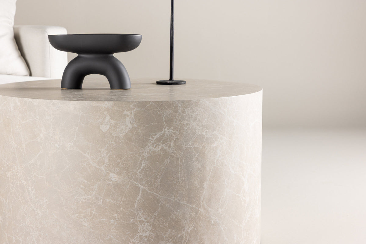 York Sofatisch in Beige präsentiert im Onlineshop von KAQTU Design AG. Beistelltisch ist von Venture Home