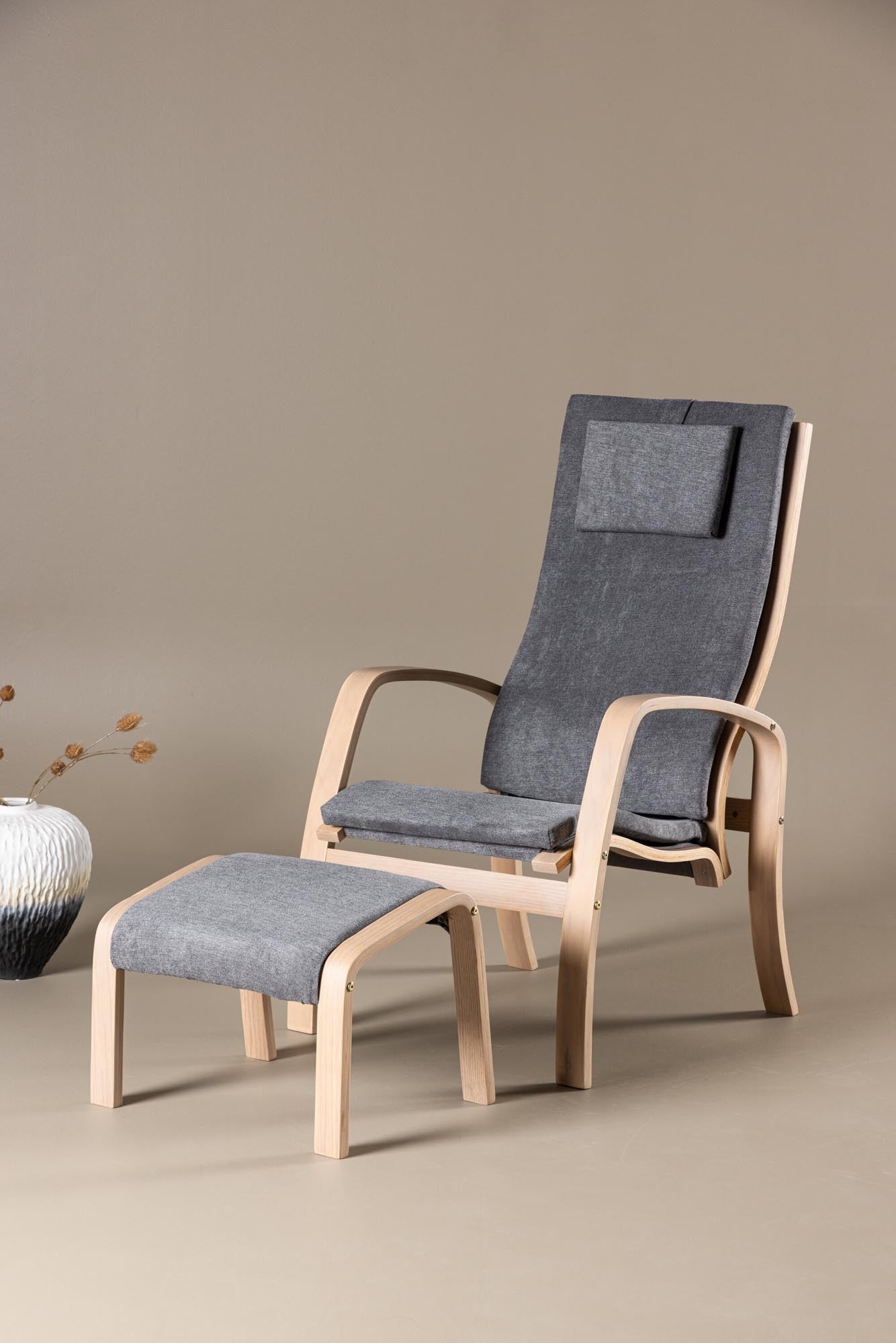 Grötö Lounge Stuhl in Beige/Dunkelgrau präsentiert im Onlineshop von KAQTU Design AG. Sessel ist von Venture Home