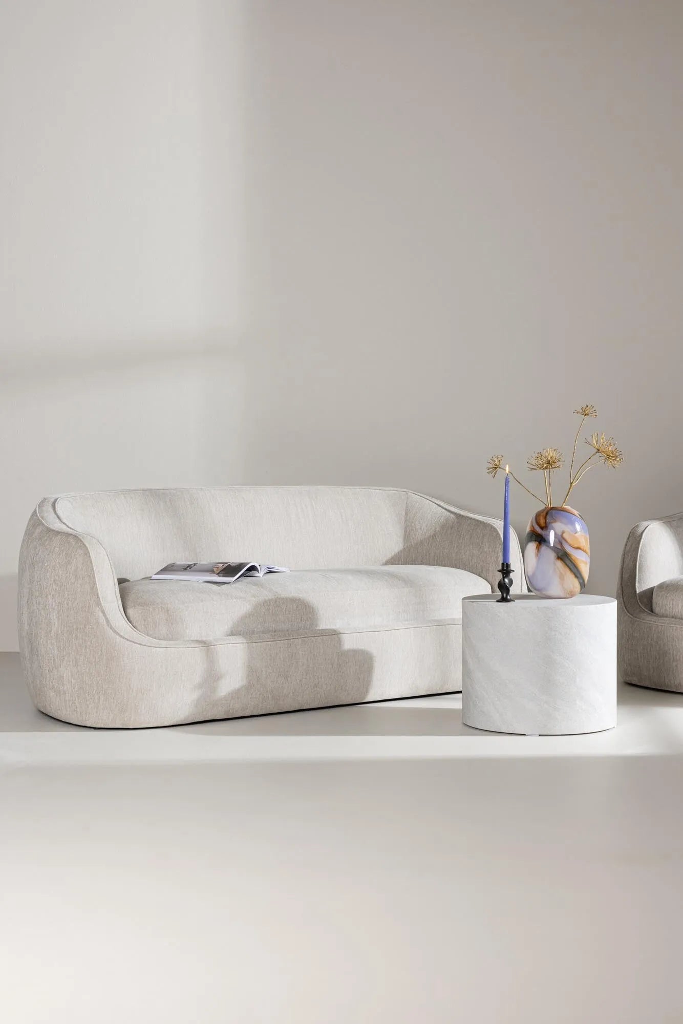 Elio 3-Seat Sofa in Hellgrau präsentiert im Onlineshop von KAQTU Design AG. 3er Sofa ist von Venture Home