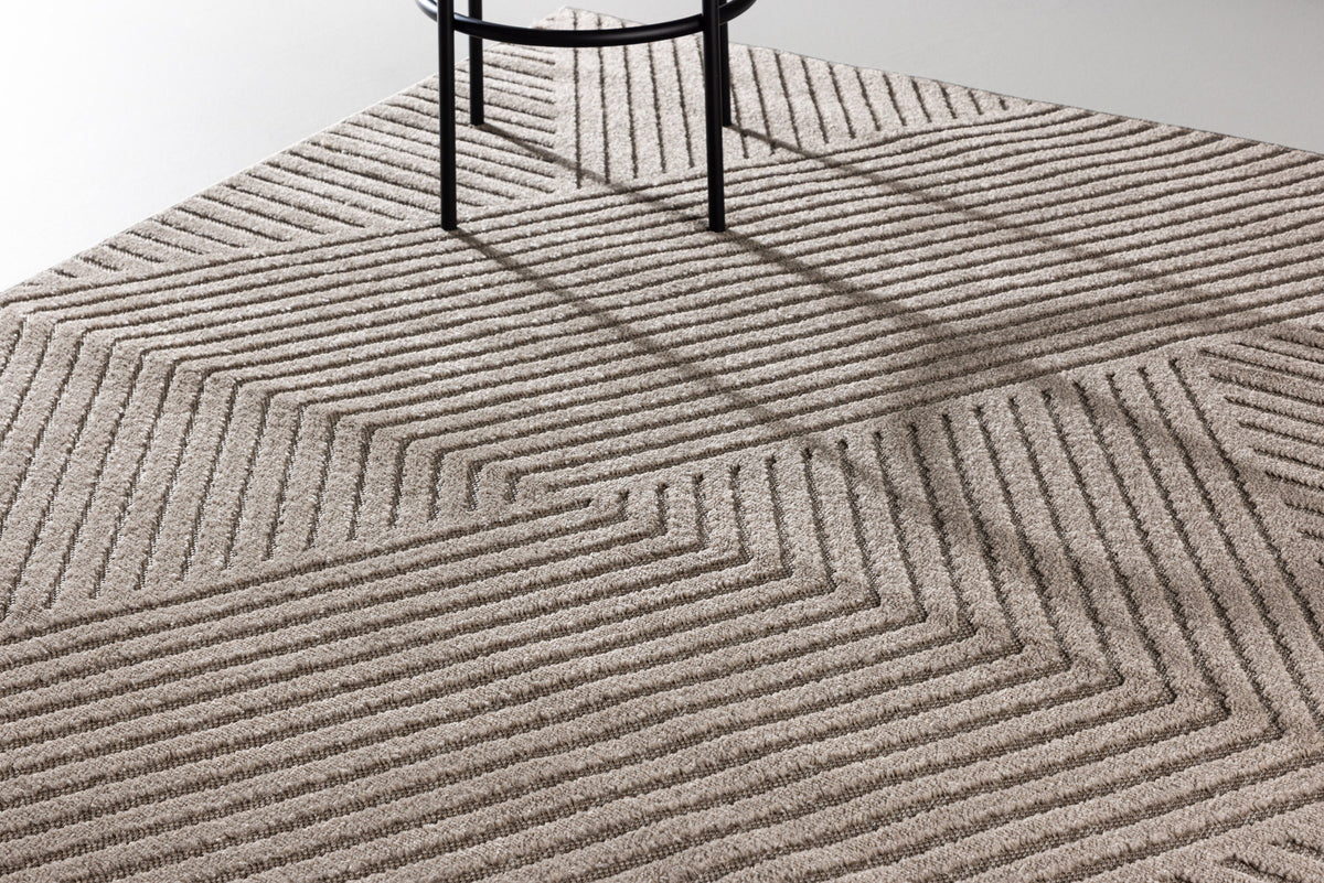 Aron Teppich in Braun präsentiert im Onlineshop von KAQTU Design AG. Teppich ist von Venture Home