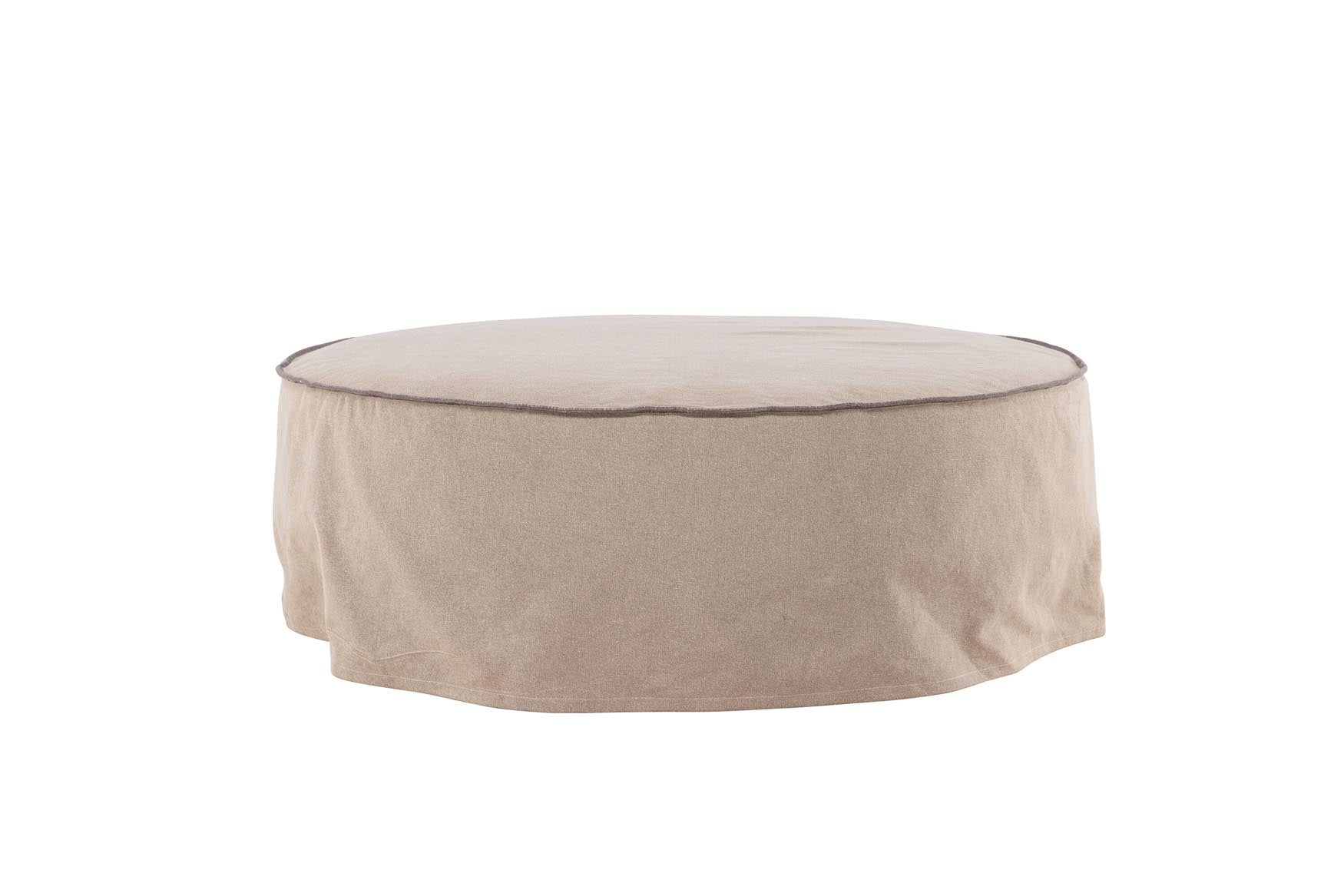 Der Vindö Ottoman ⌀101 vereint elegantes Design mit vielseitiger Funktionalität. Ideal als Fußablage oder zusätzlicher Sitzplatz in jedem Raum.
