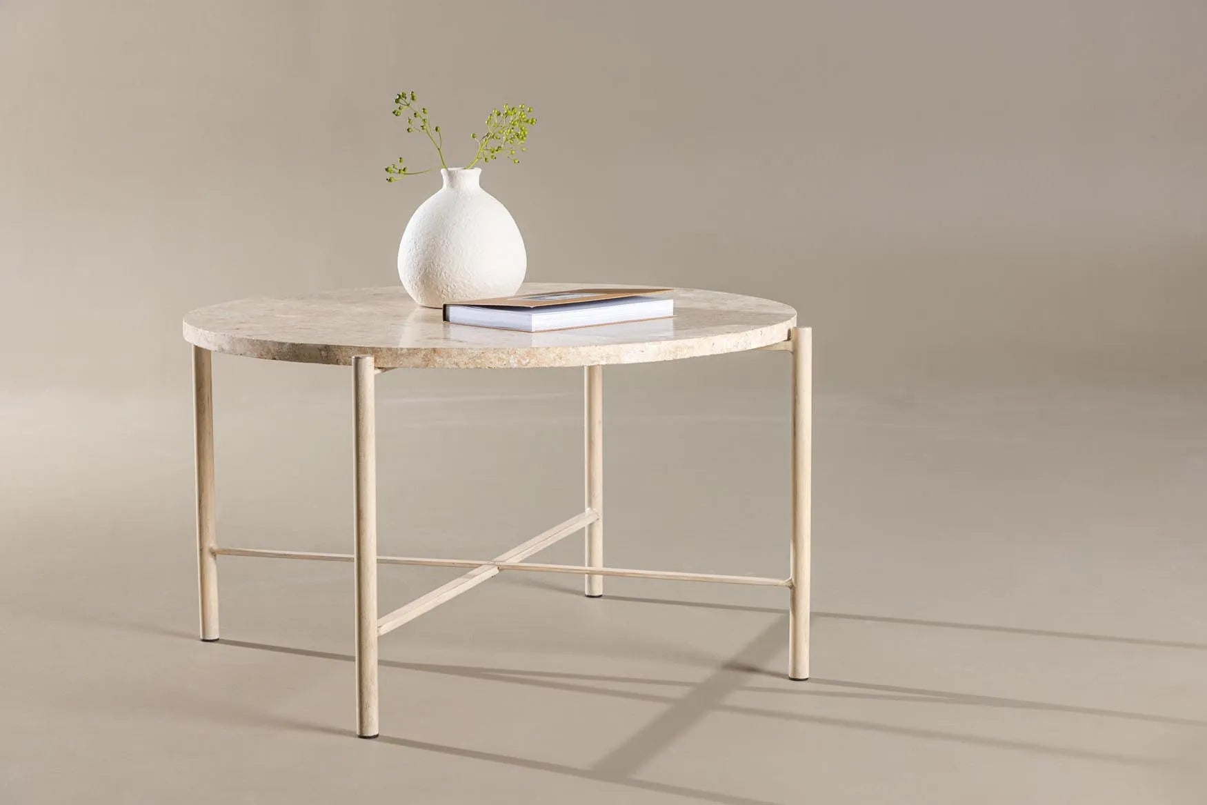 Sandhamn Sofatisch in Mactan / Beige präsentiert im Onlineshop von KAQTU Design AG. Beistelltisch ist von Venture Home