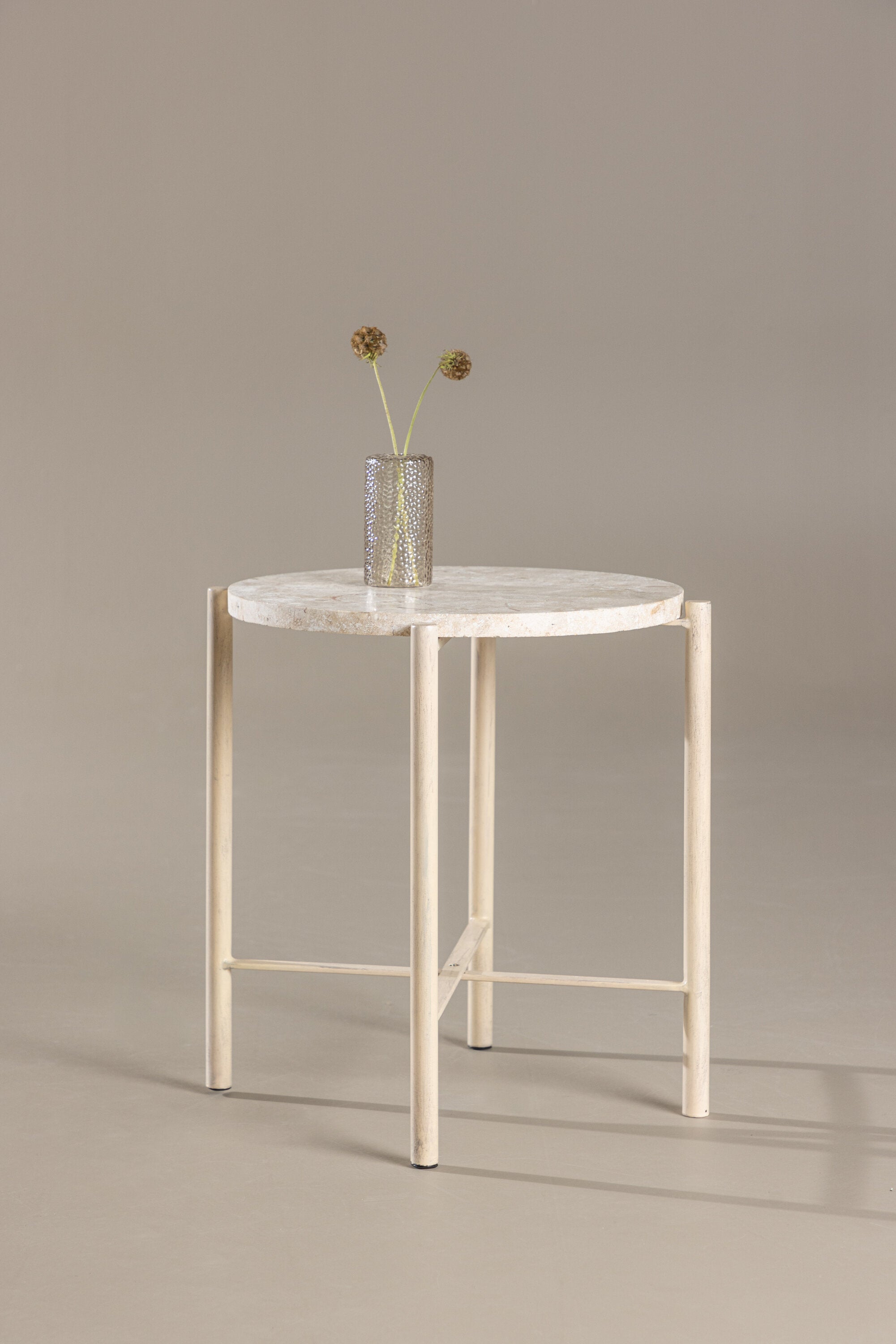 Sandhamn Sofatisch in Mactan / Beige präsentiert im Onlineshop von KAQTU Design AG. Beistelltisch ist von Vind