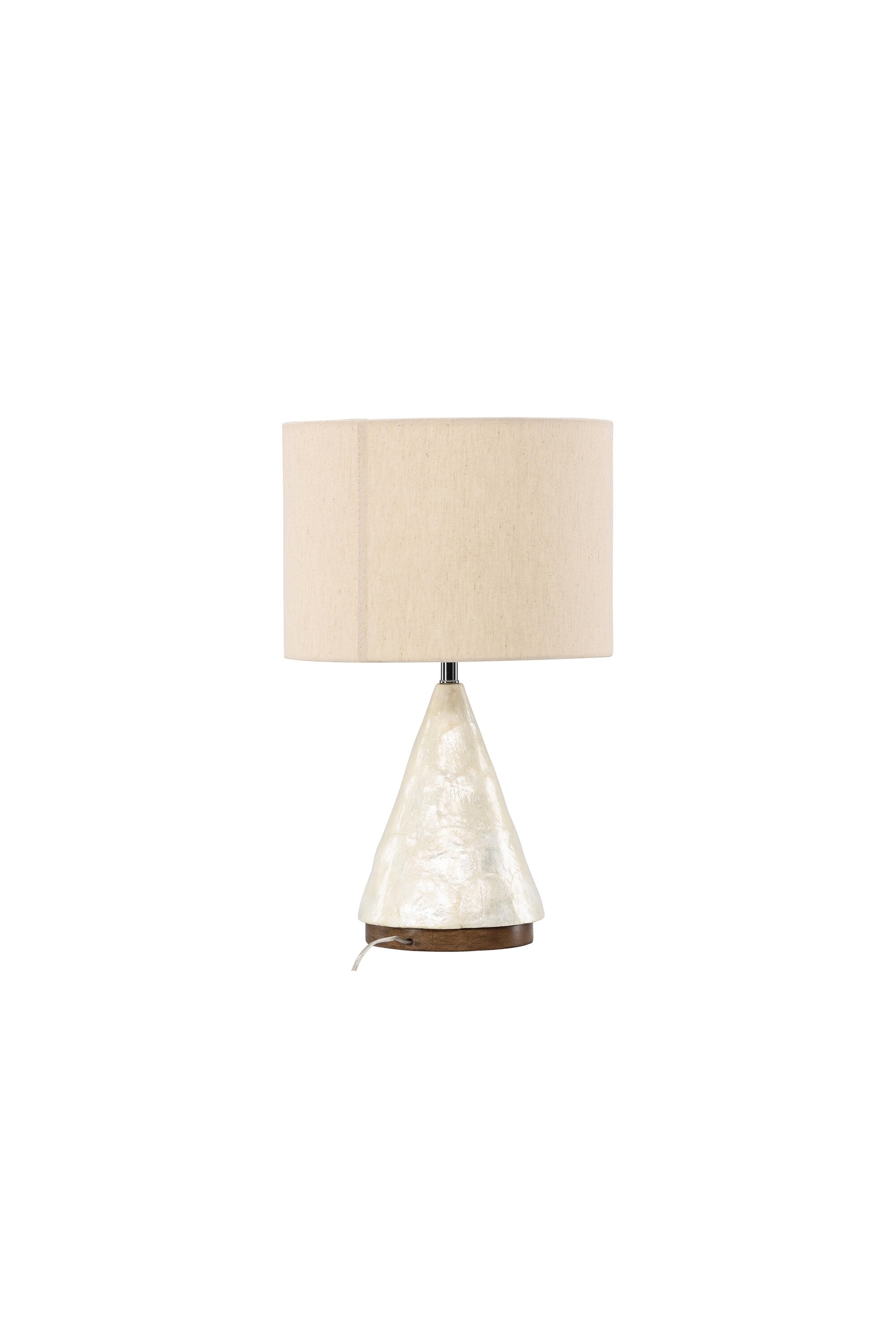 Donsö  Tischleuchte ⌀35  in Capiz / Natural präsentiert im Onlineshop von KAQTU Design AG. Tischleuchte ist von Vind