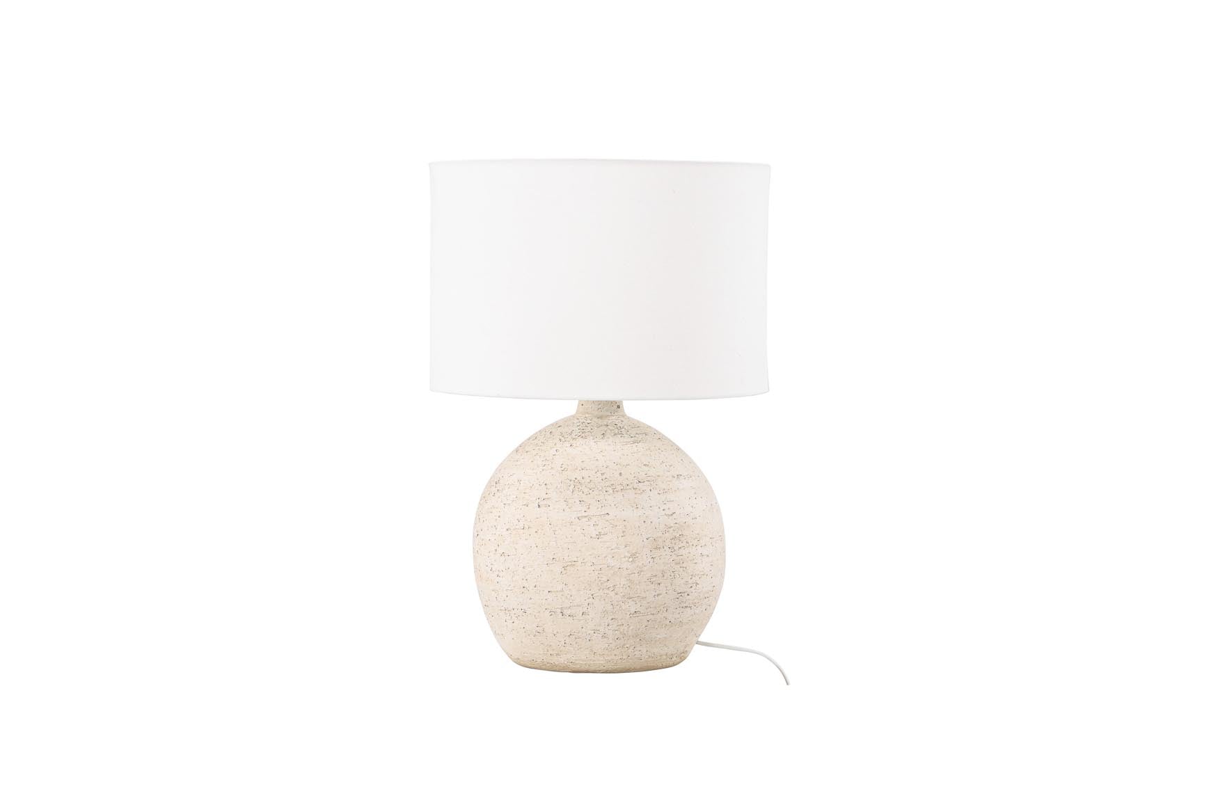 Elegante Tjörn Tischleuchte ⌀40 von Vind: Hochwertiger Jute-Lampenschirm, robuste Terrakotta-Basis, perfektes Licht für jedes Zuhause.