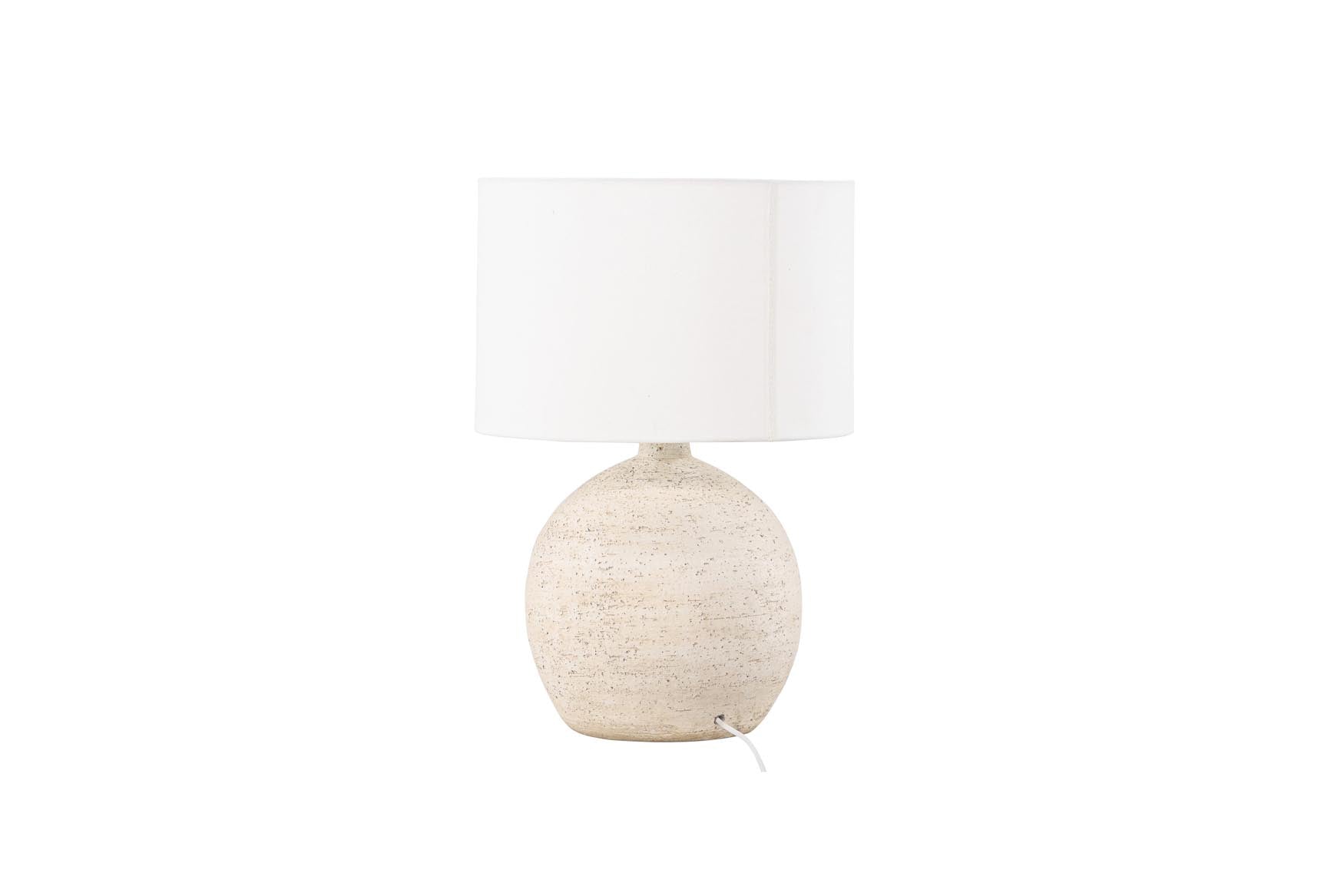 Stilvolle Tjörn Tischleuchte ⌀40 von Vind: Jute-Lampenschirm, Terrakotta-Basis, ideal für skandinavische und boho Räume.