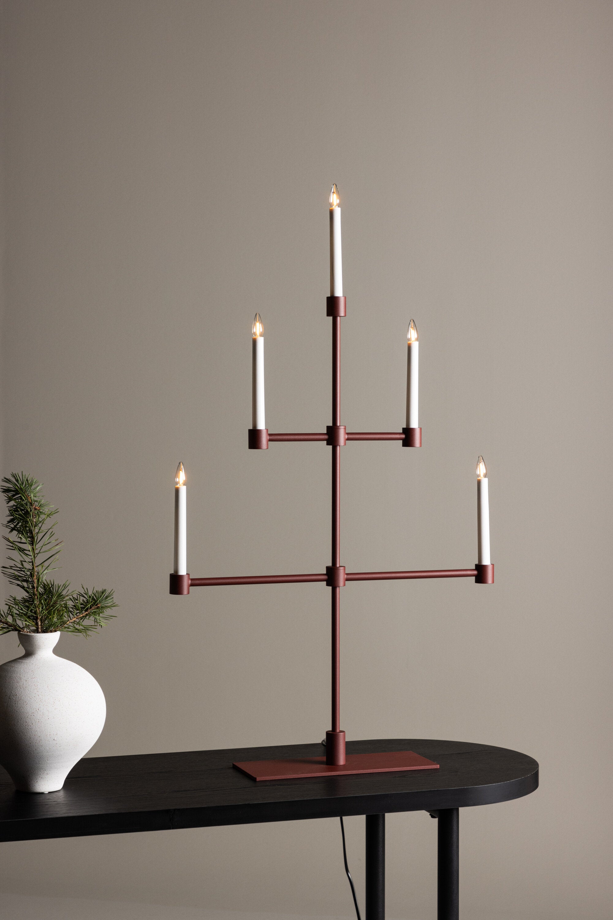 Avoriaz Tischleuchte in Rot-Weiss präsentiert im Onlineshop von KAQTU Design AG. Tischleuchte ist von Venture Home
