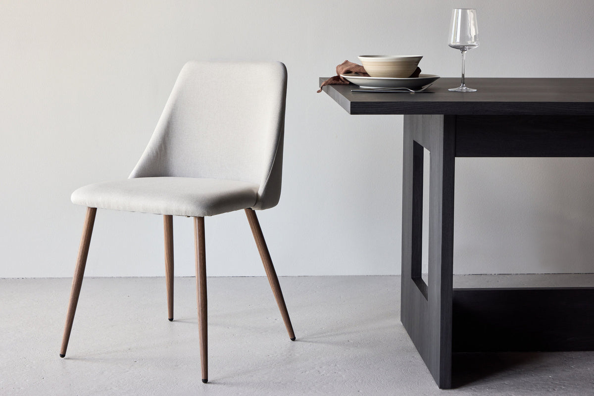 Night Esszimmerstuhl in Beige präsentiert im Onlineshop von KAQTU Design AG. Stuhl ist von Venture Home