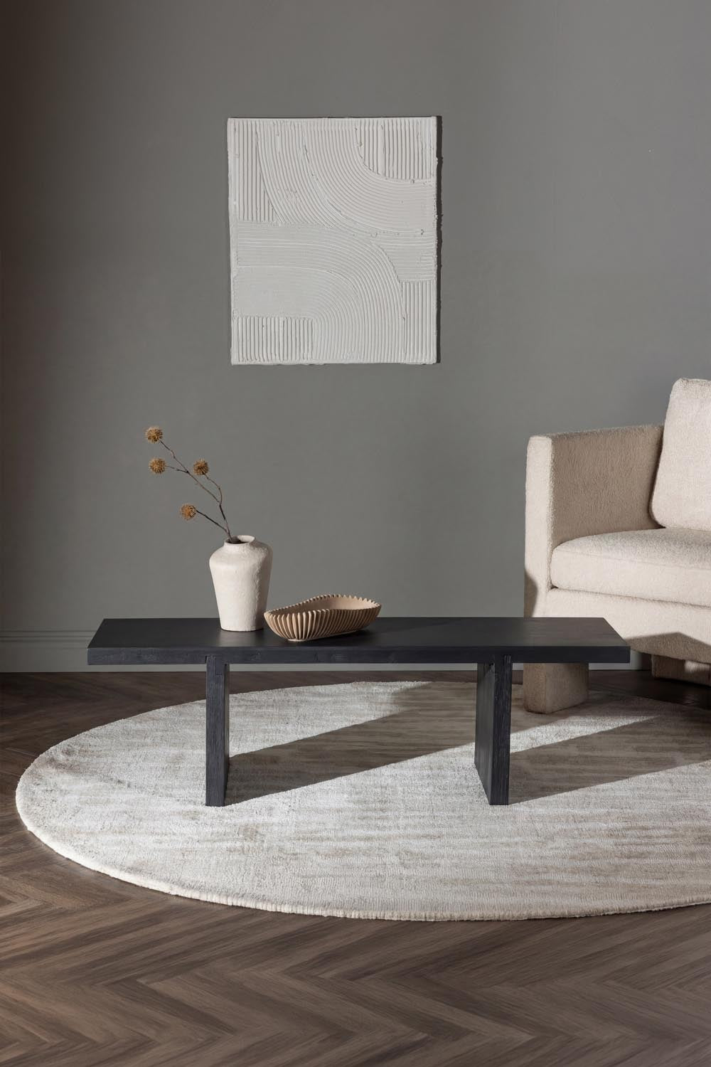 Yakunik Beistelltisch in Schwarz präsentiert im Onlineshop von KAQTU Design AG. Beistelltisch ist von Venture Home