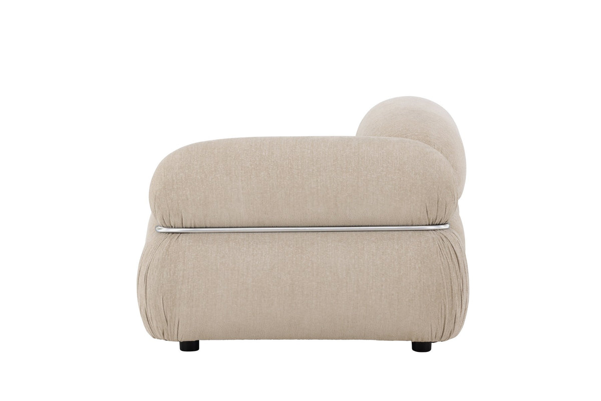 Mika Sofa Modul von Venture Home in Beige: gepolstertes Sitzelement aus Polyester mit schwarzen Beinen, Teil eines modularen Sofasystems.